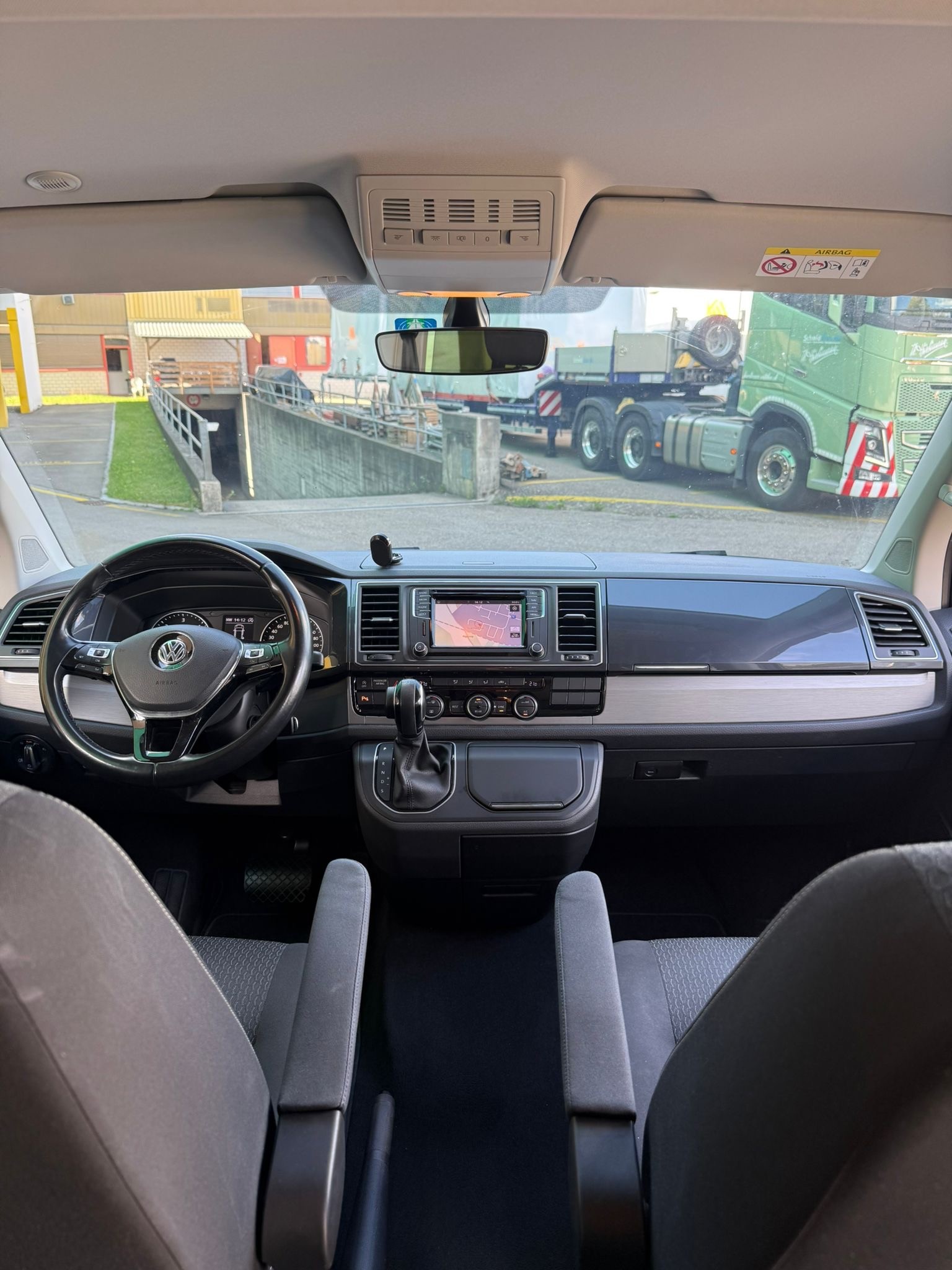 VW T6 Multivan 2.0 TDI Comfort. '70 Jahre Bulli' DSG-image-9