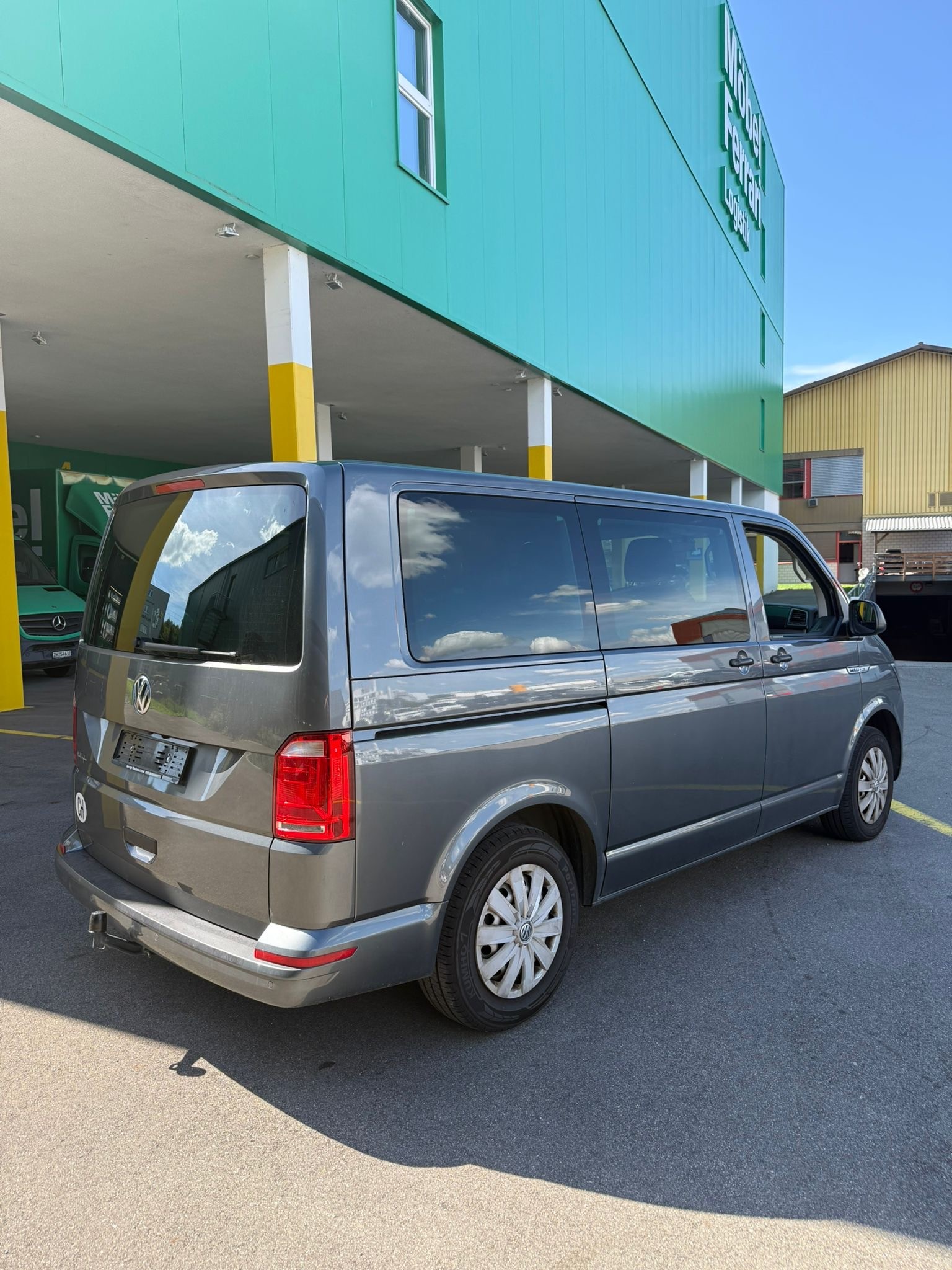 VW T6 Multivan 2.0 TDI Comfort. '70 Jahre Bulli' DSG-image-5
