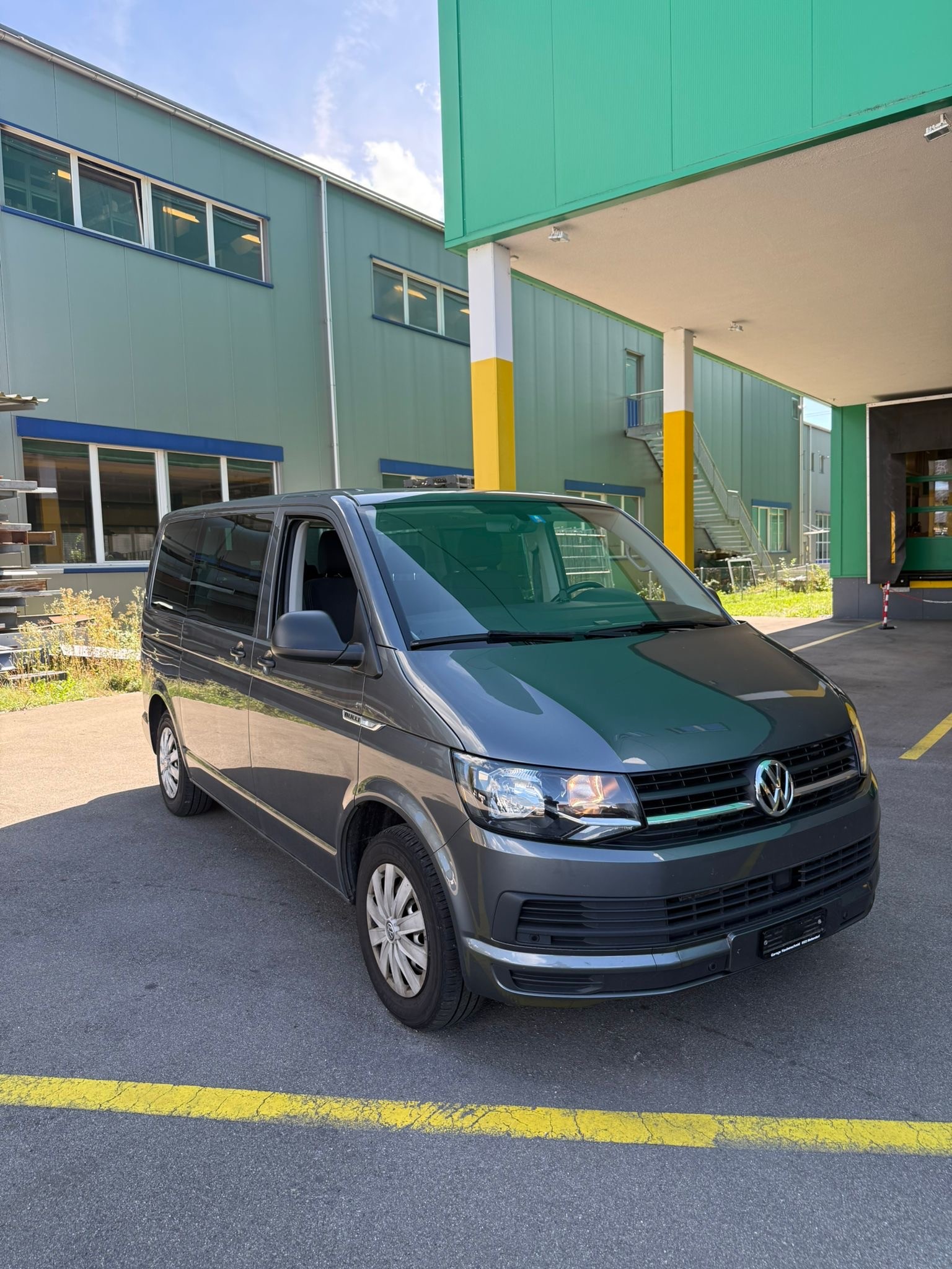 VW T6 Multivan 2.0 TDI Comfort. '70 Jahre Bulli' DSG-image-0