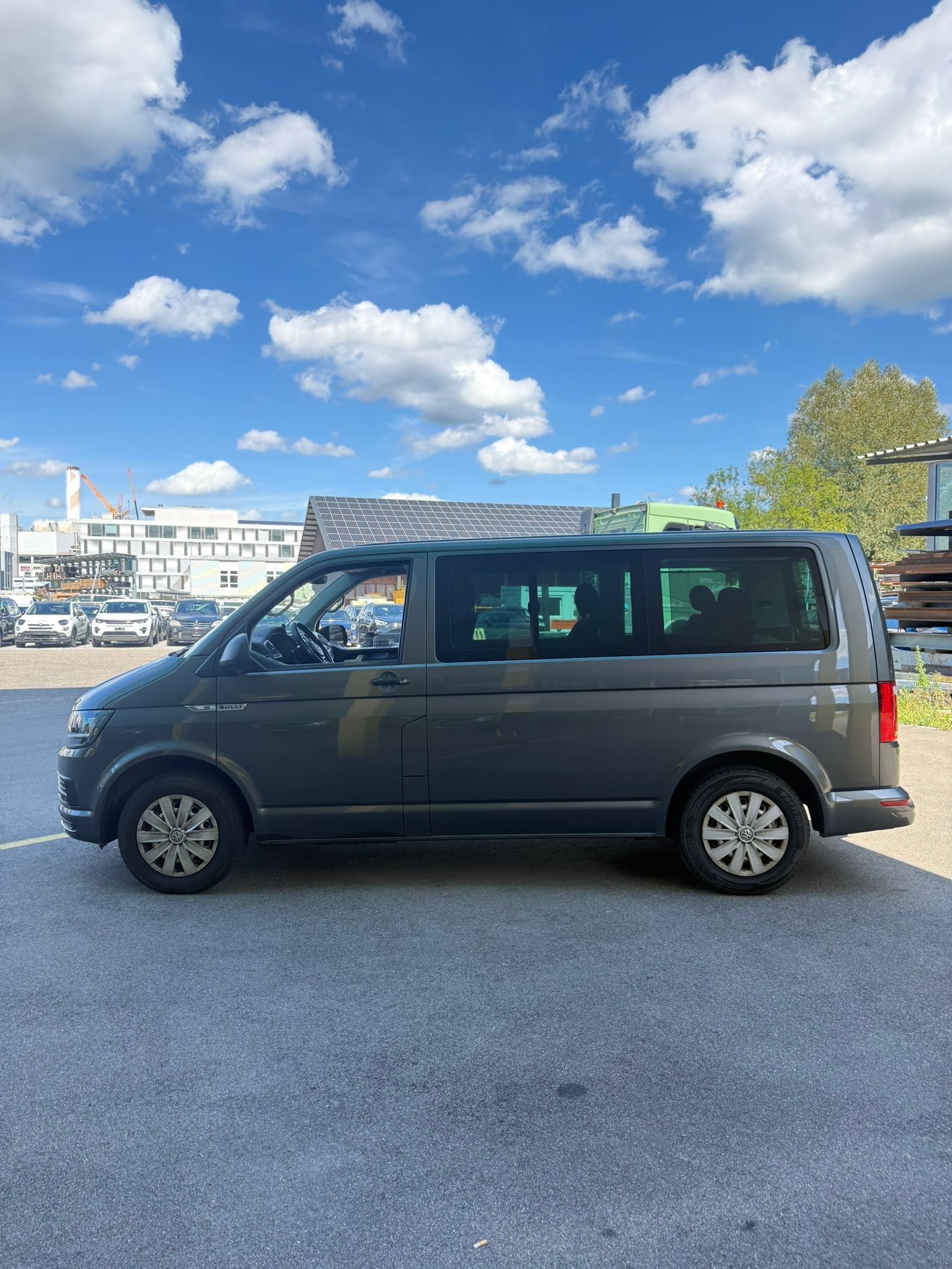 VW T6 Multivan 2.0 TDI Comfort. '70 Jahre Bulli' DSG-image-7