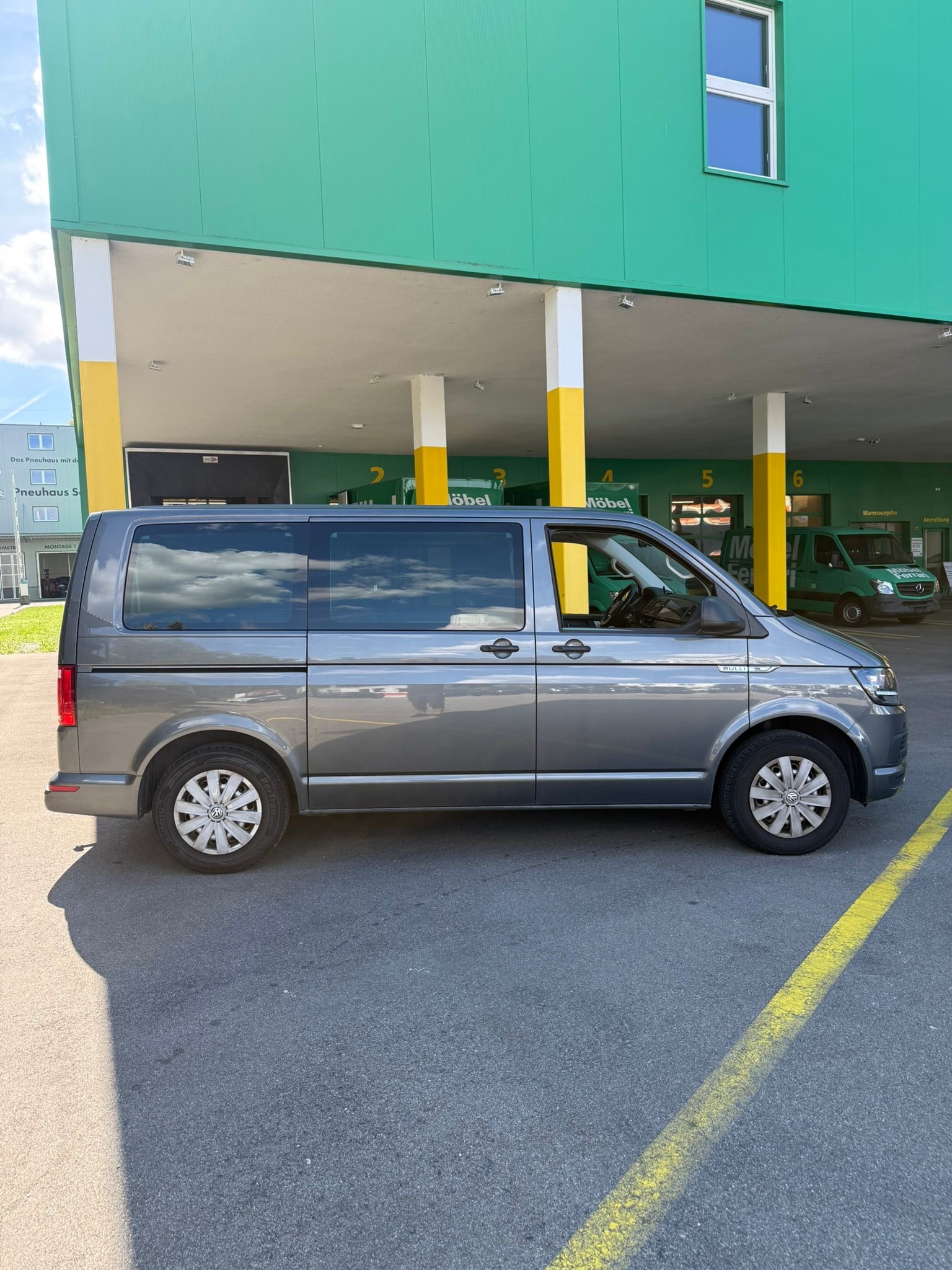VW T6 Multivan 2.0 TDI Comfort. '70 Jahre Bulli' DSG-image-6