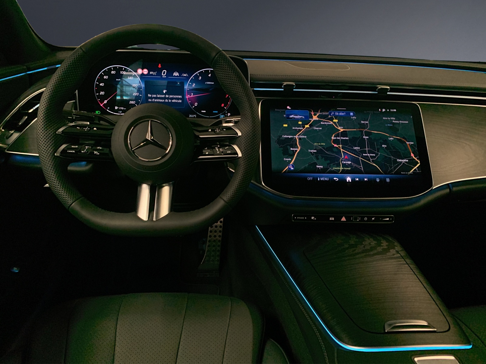 MERCEDES-BENZ E 200 4MATIC berline-image-7