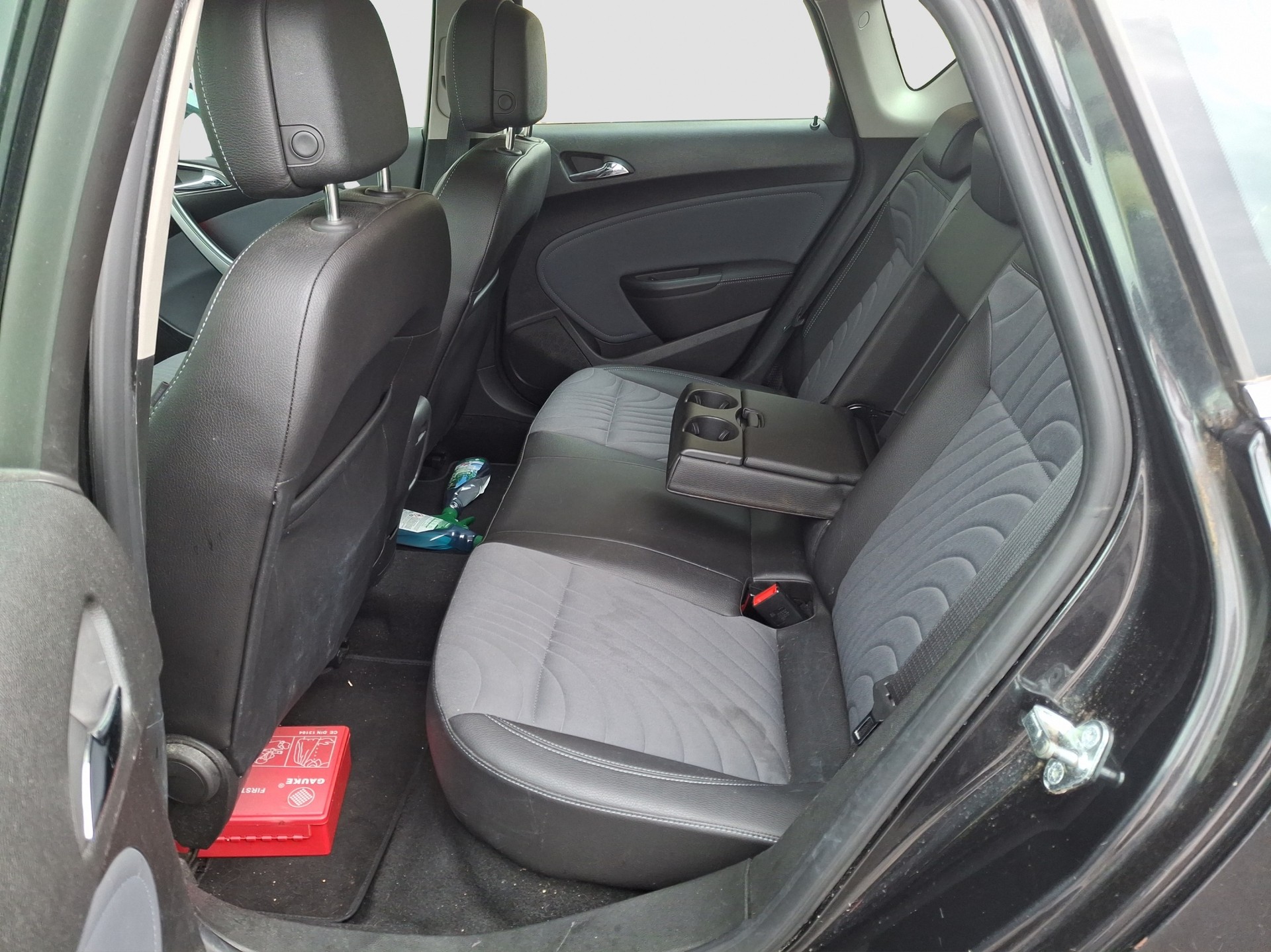 OPEL Astra 1.4i 16V Turbo Sport Automatic-image-6