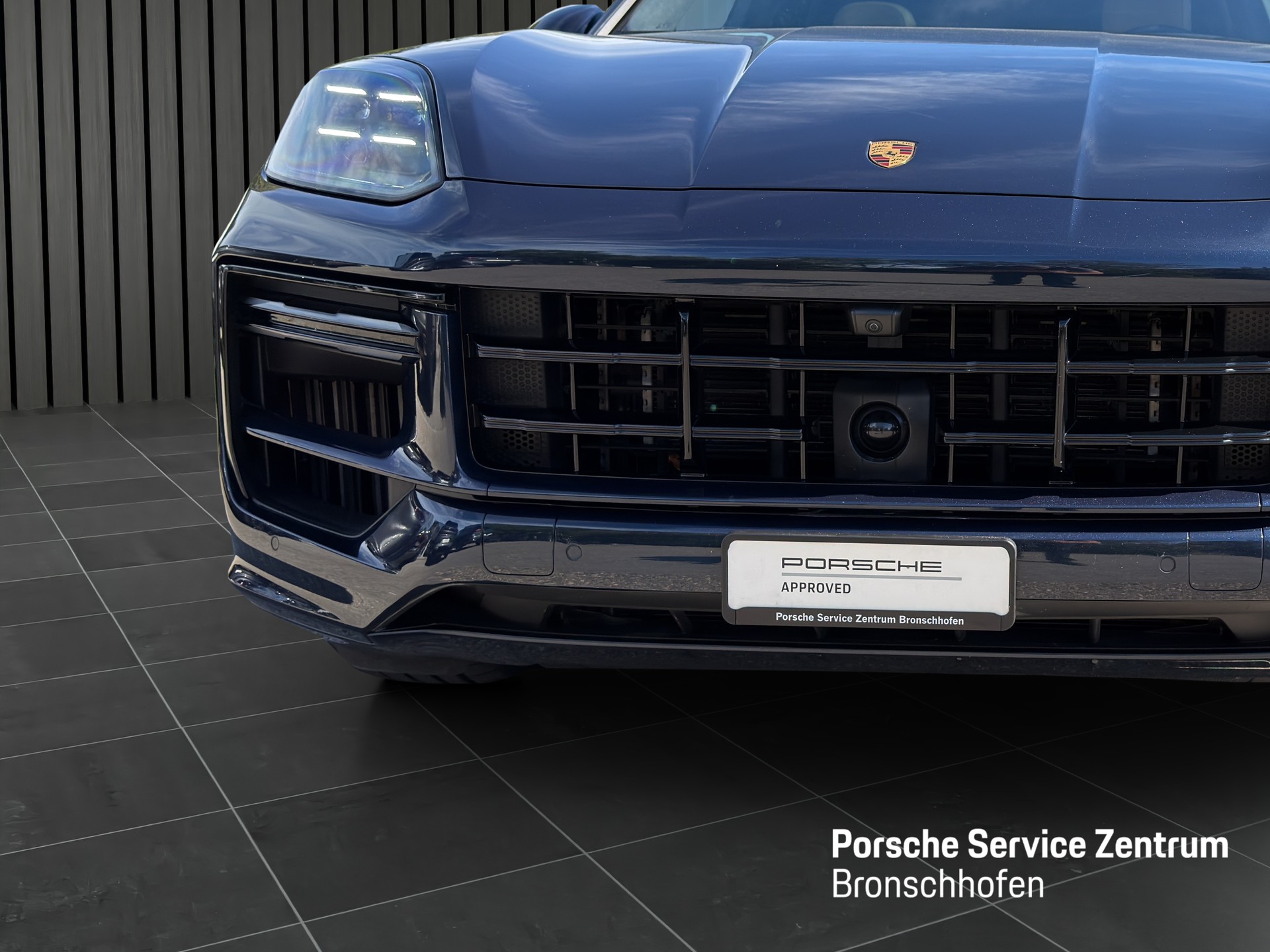PORSCHE Cayenne 4.0 V8 Turbo E-Hybrid-image-28