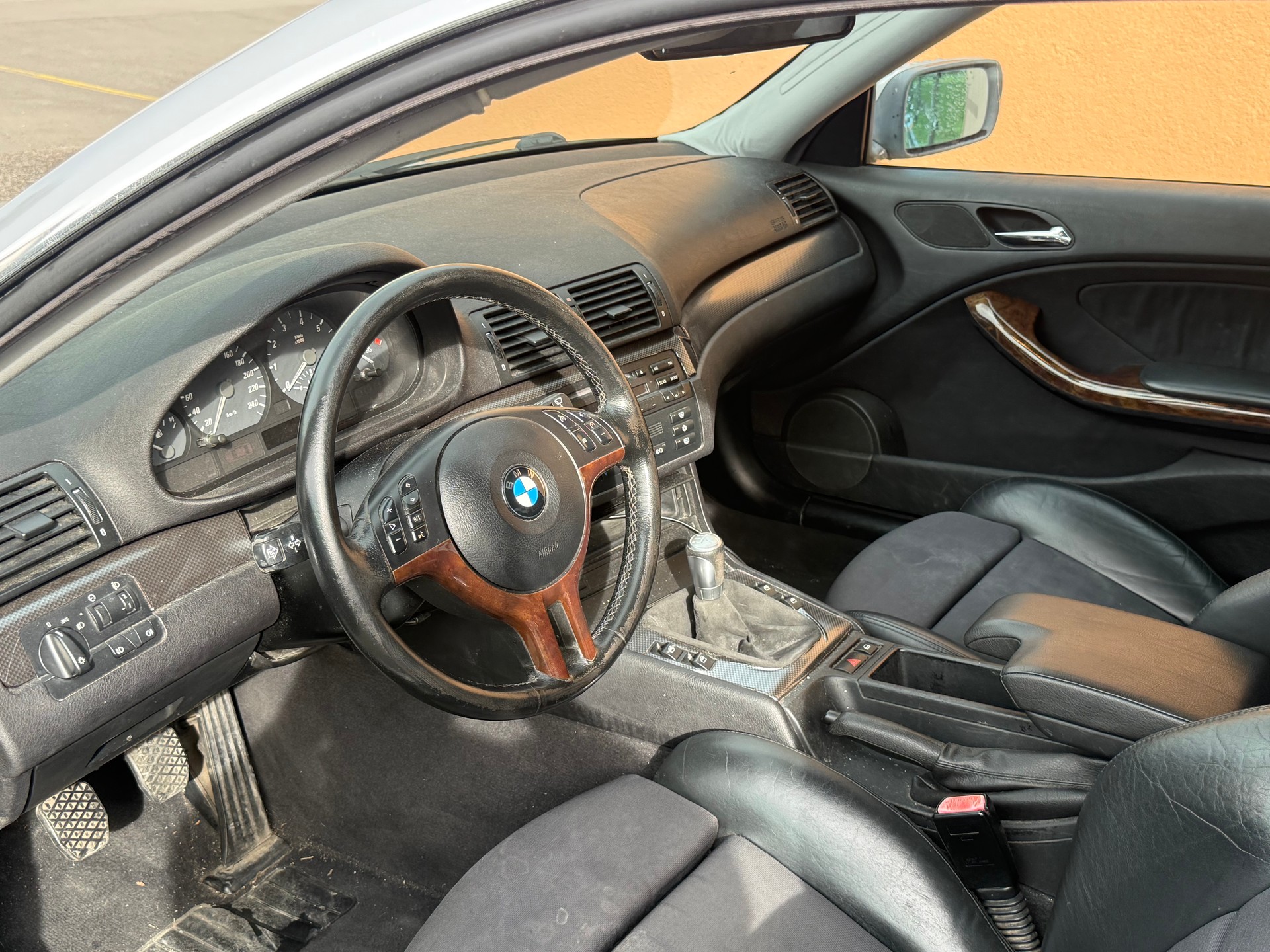 BMW 325Ci Coupé-image-5