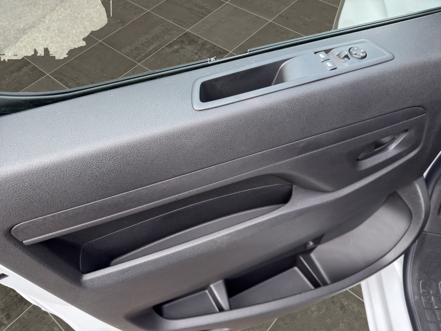 TOYOTA PROACE Van L2 2.0 D Active-image-10