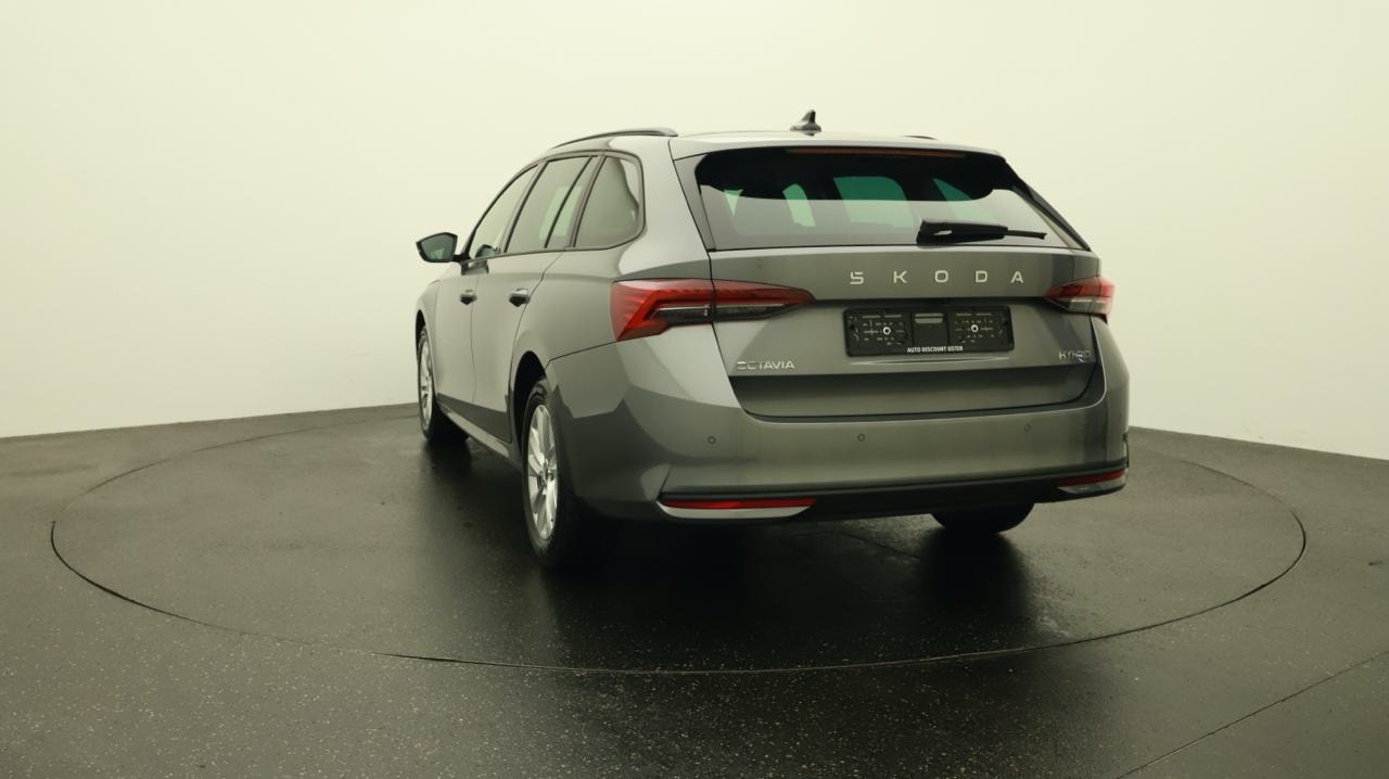 SKODA Octavia Combi 1.5 TSI mHEV DSG Selection-image-3