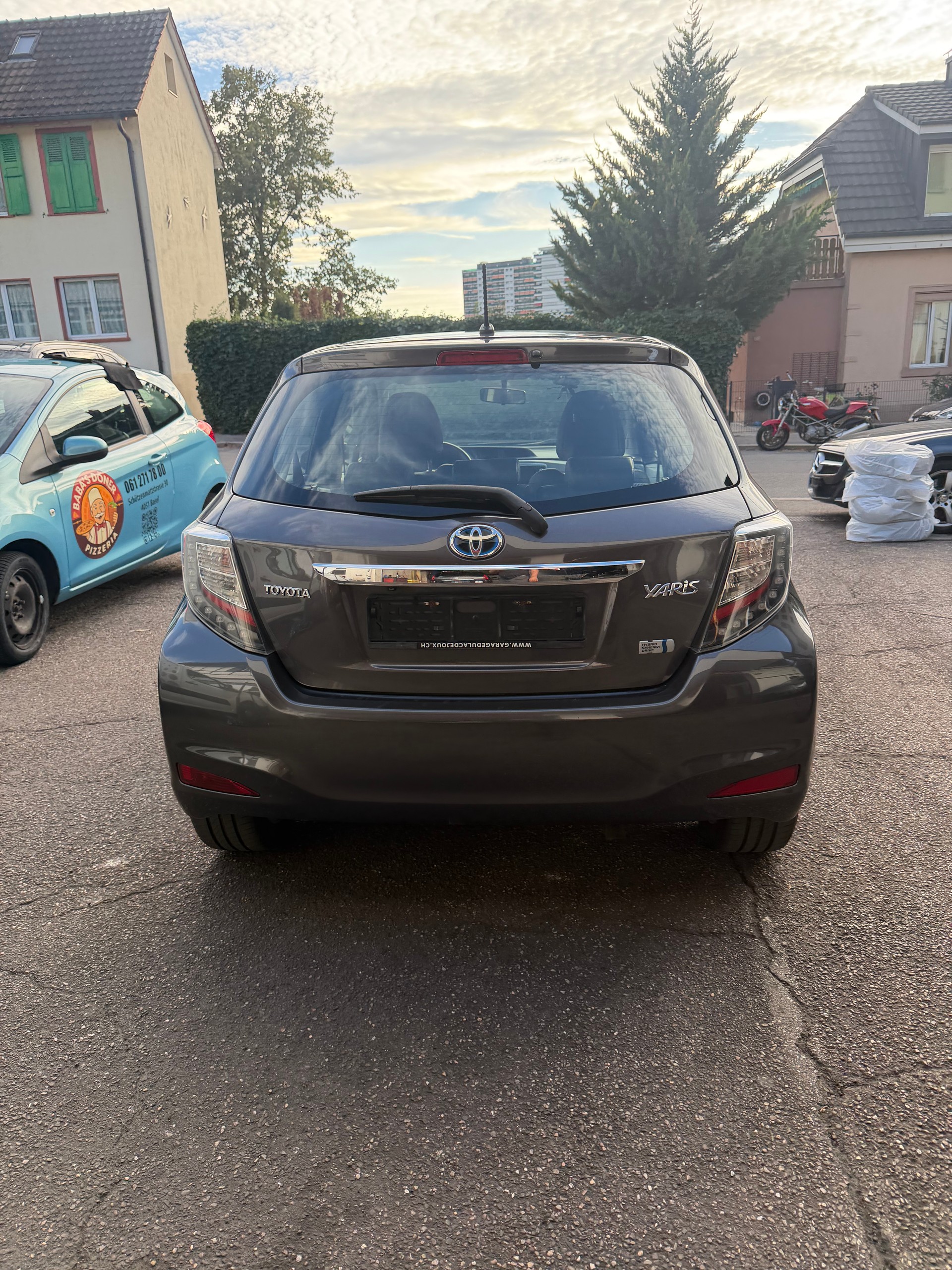 TOYOTA Yaris 1.5 VVT-i Hybrid Sol Premium CVT-image-6