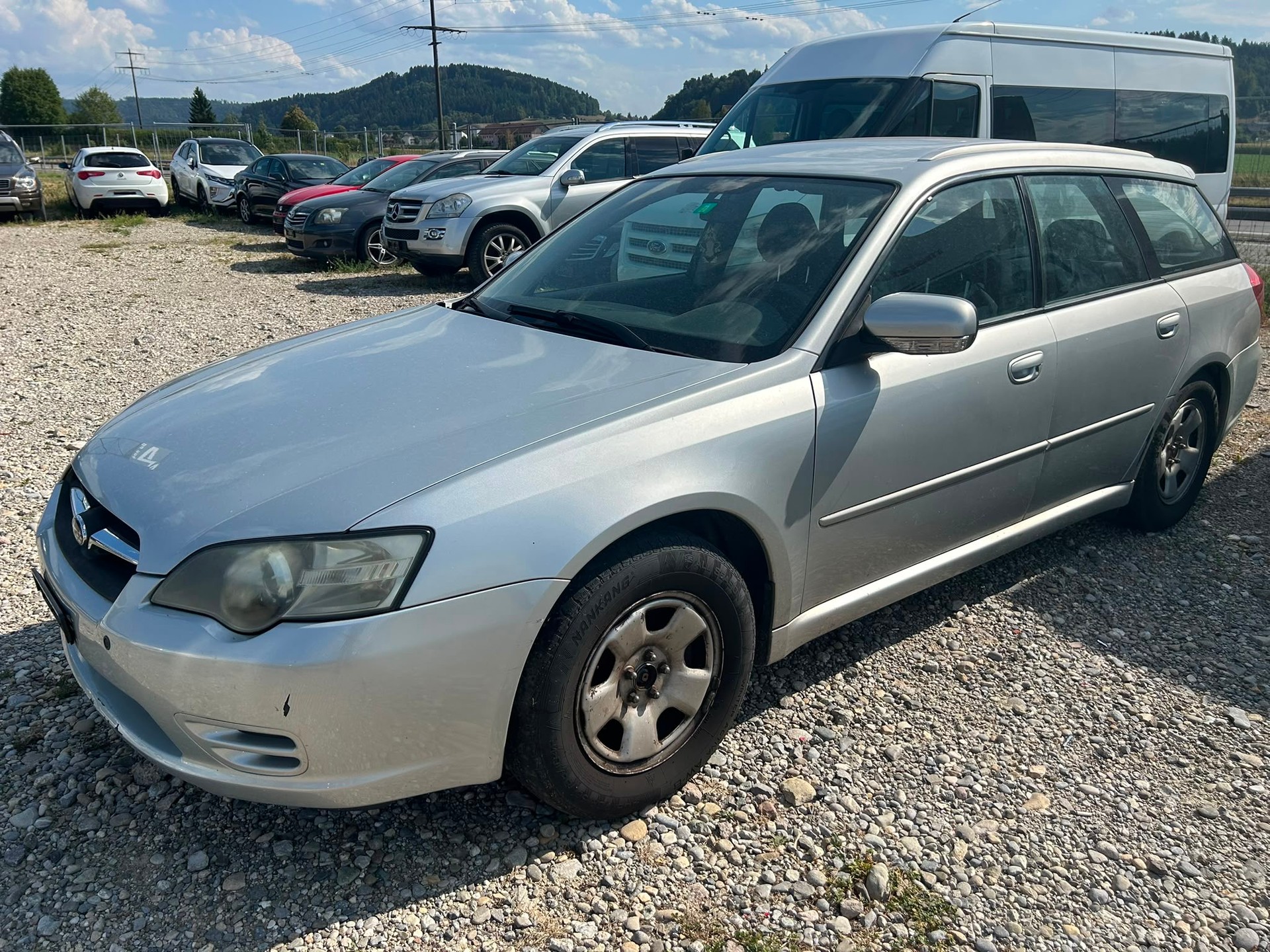 SUBARU Legacy 2.0i AWD Swiss-image-5
