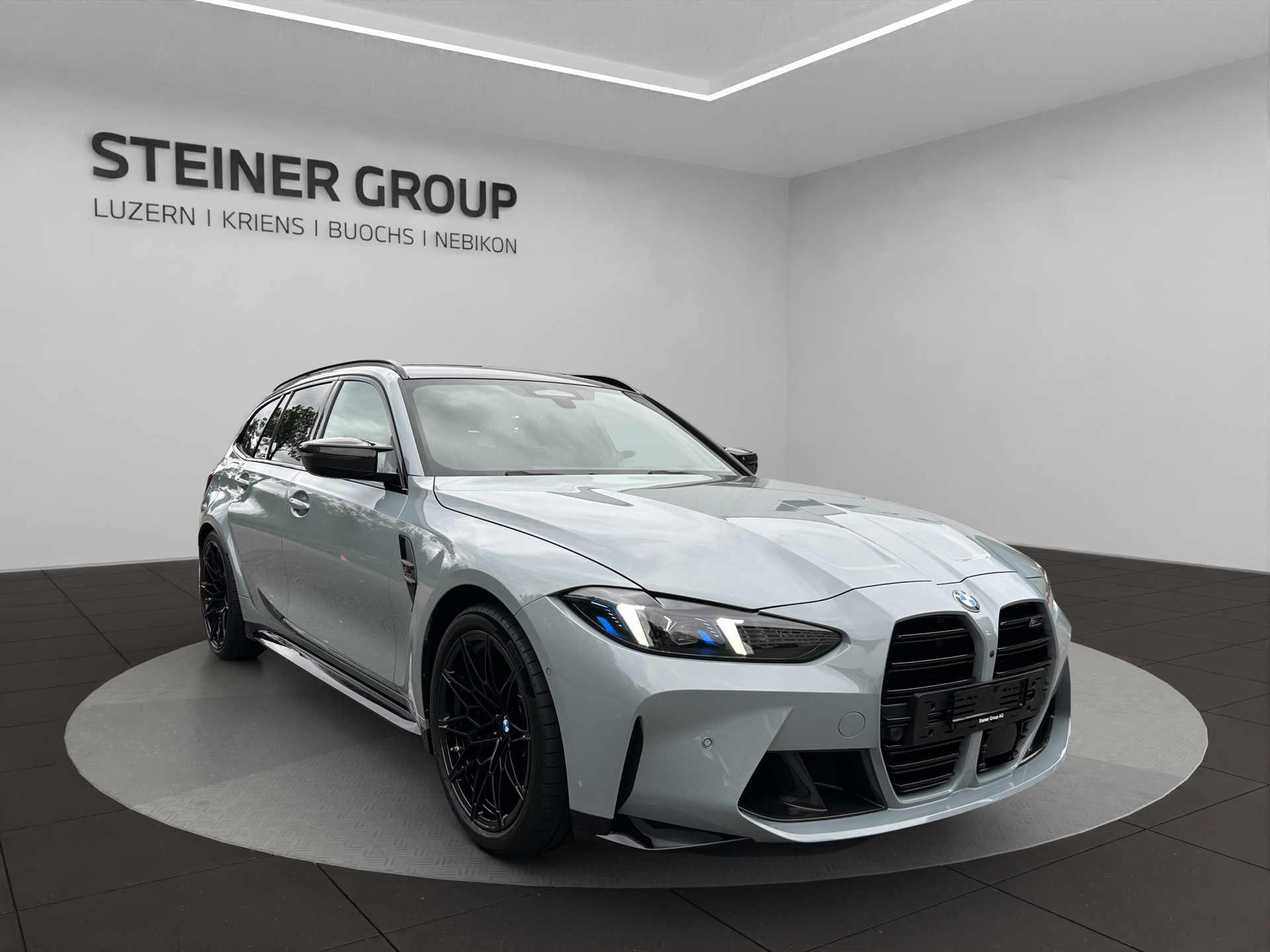BMW M3 Touring xDrive Competition M-image-2