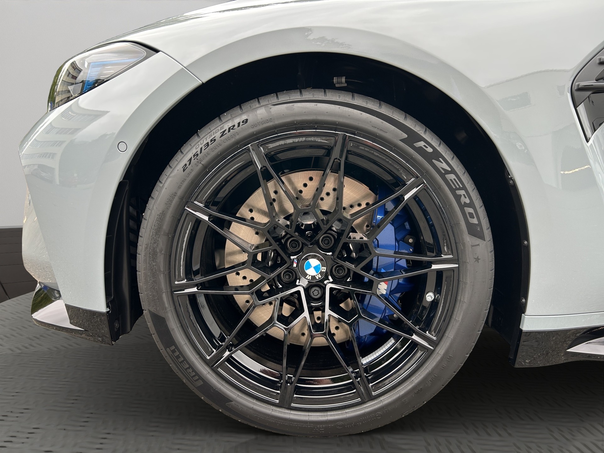 BMW M3 Touring xDrive Competition M-image-8