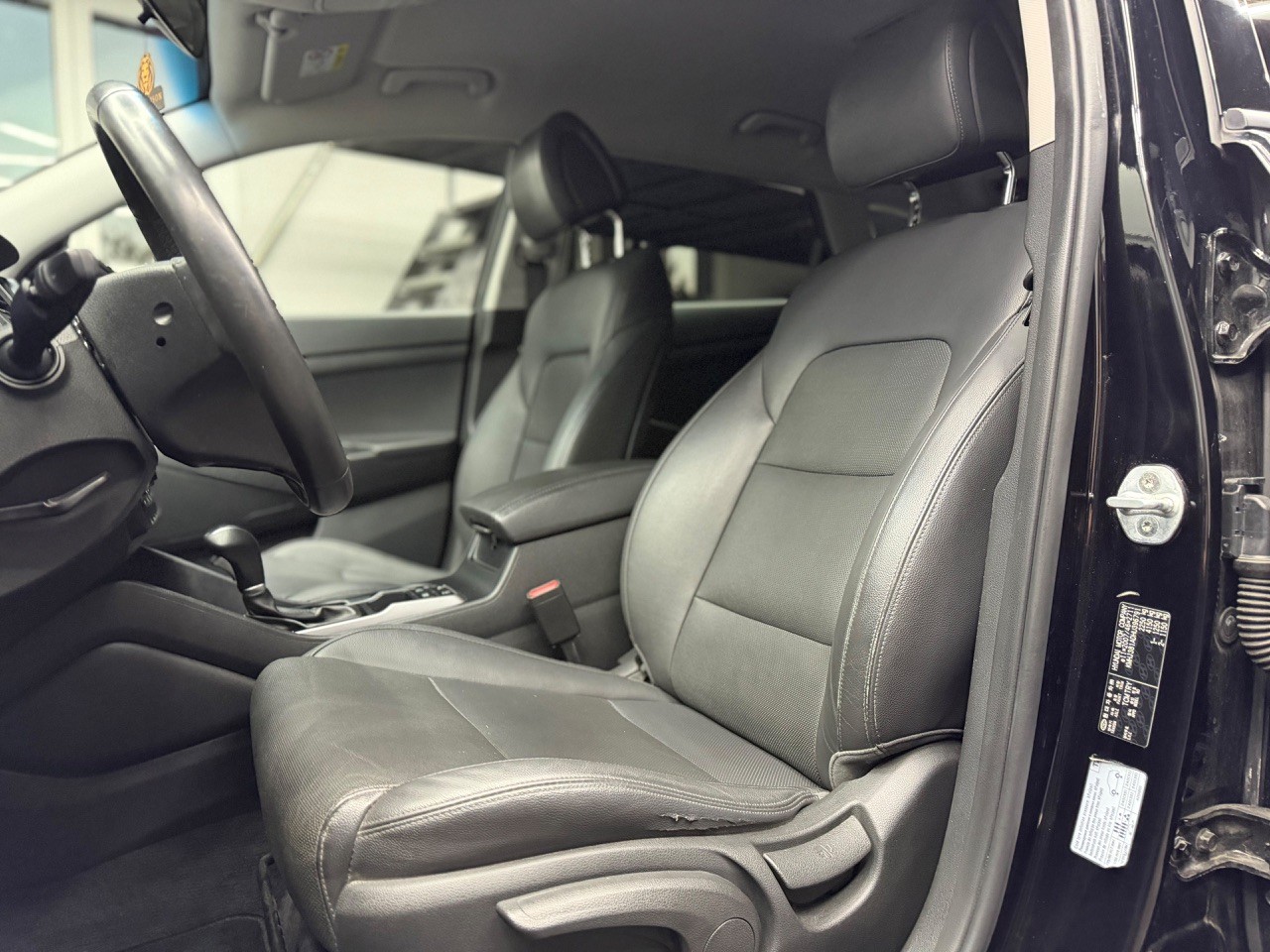 HYUNDAI Tucson 2.0 CRDI Plena 4WD Automatic | Frisch ab MFK | Garantie | Sparsam |Tempomat | Rückfahrkamera-image-15
