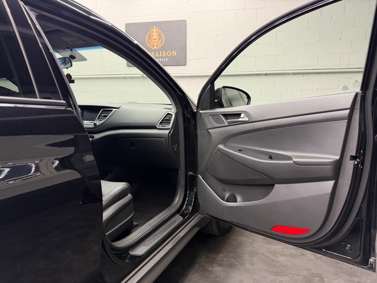 HYUNDAI Tucson 2.0 CRDI Plena 4WD Automatic | Frisch ab MFK | Garantie | Sparsam |Tempomat | Rückfahrkamera-image-23