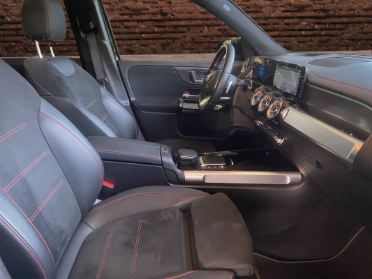 MERCEDES-BENZ EQB 350 AMG Line 4Matic-image-11