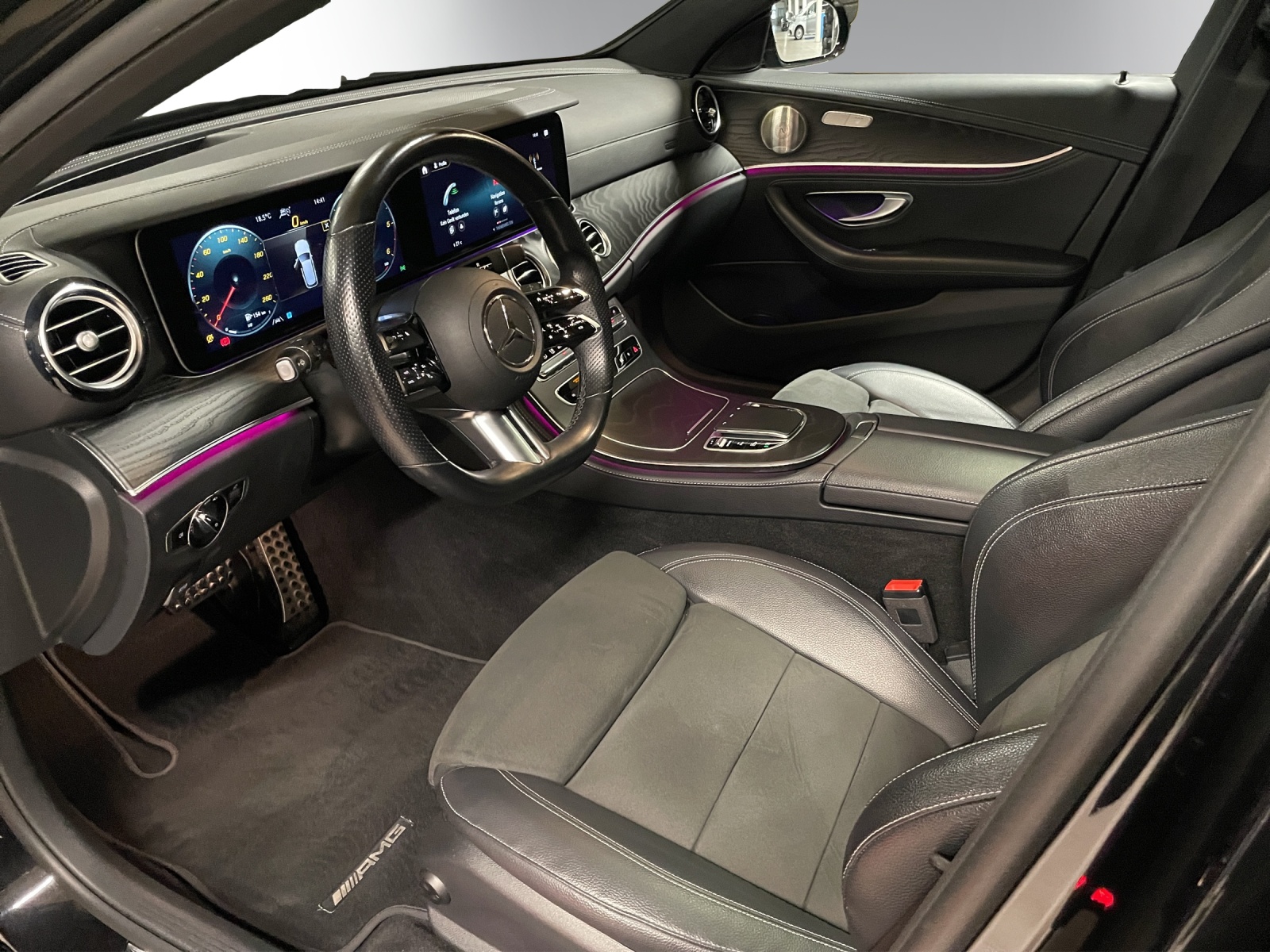 MERCEDES-BENZ E 220 d T 4Matic Swiss Star 9G-Tronic-image-8
