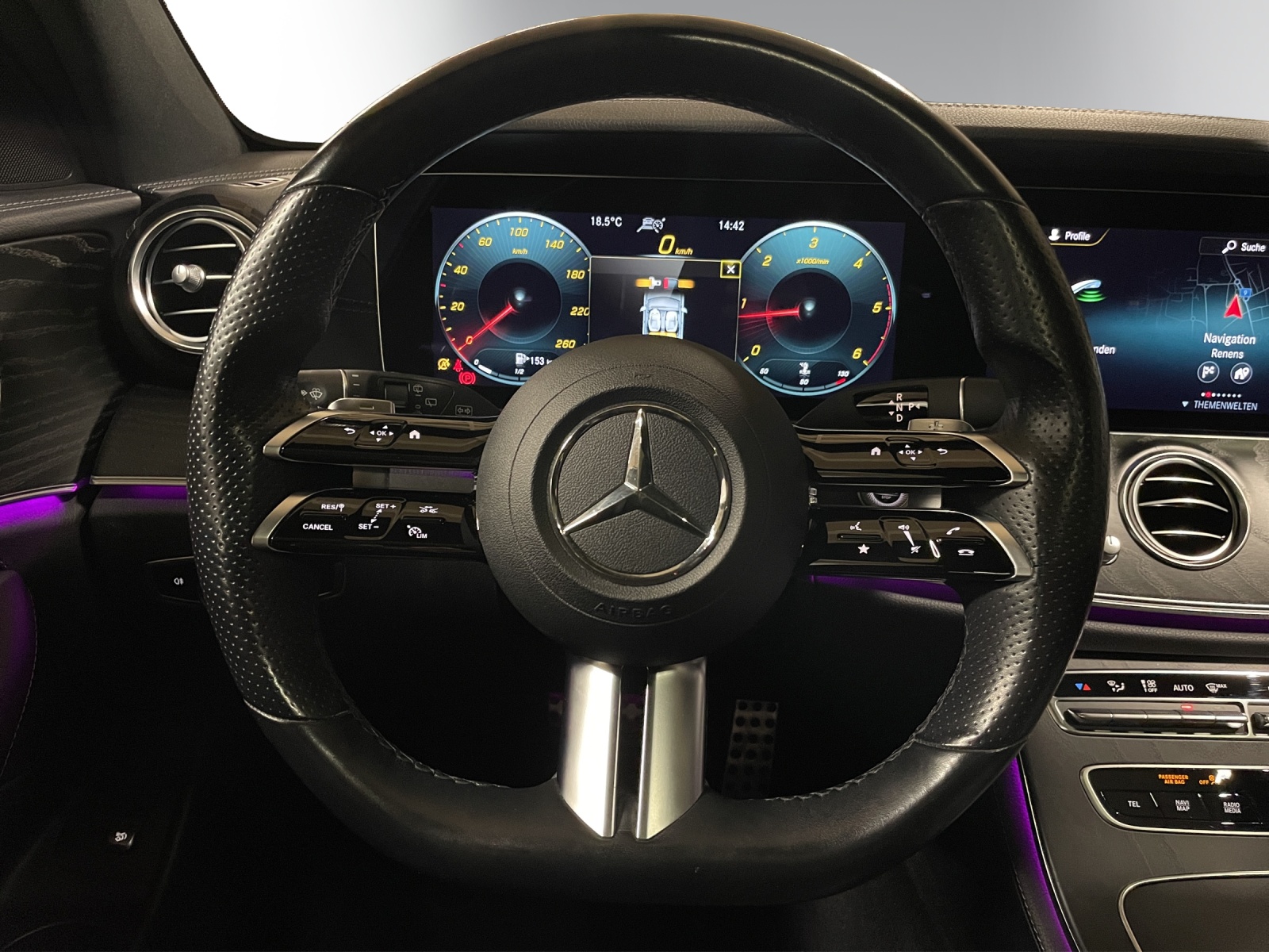 MERCEDES-BENZ E 220 d T 4Matic Swiss Star 9G-Tronic-image-12