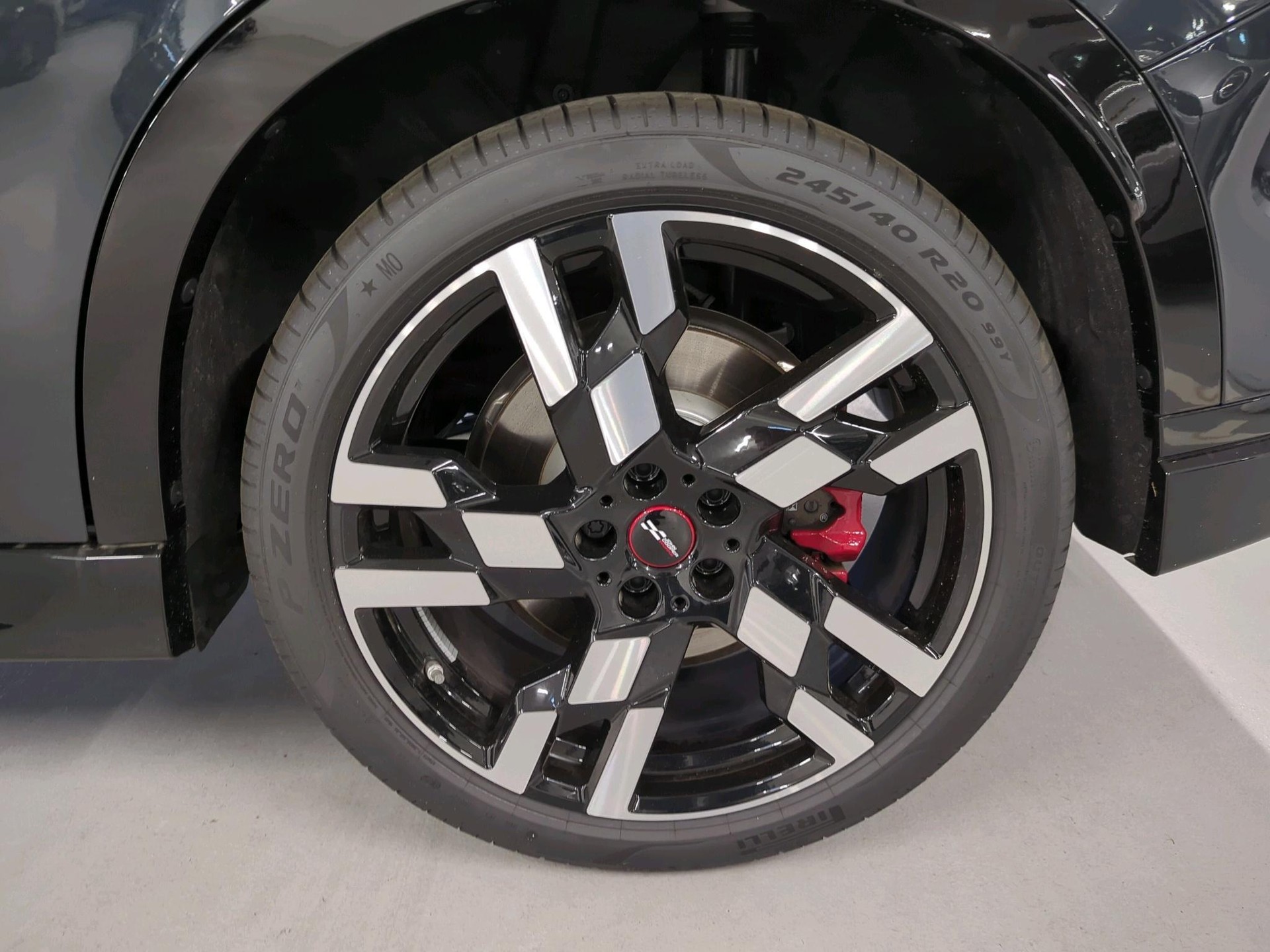MINI John Cooper Works Countryman ALL4-image-8
