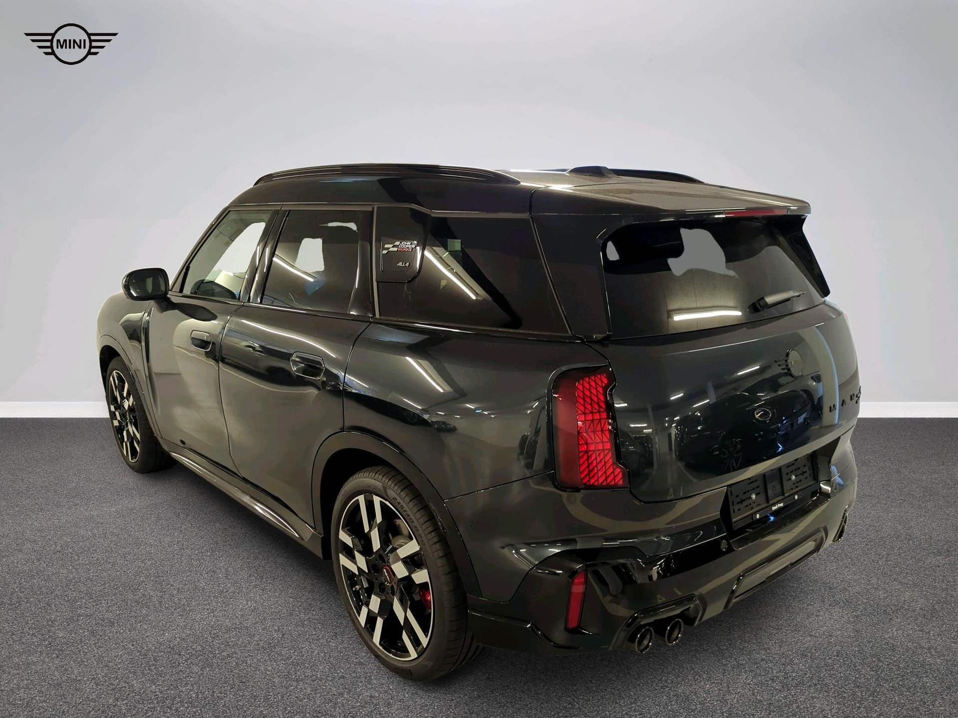 MINI John Cooper Works Countryman ALL4-image-4