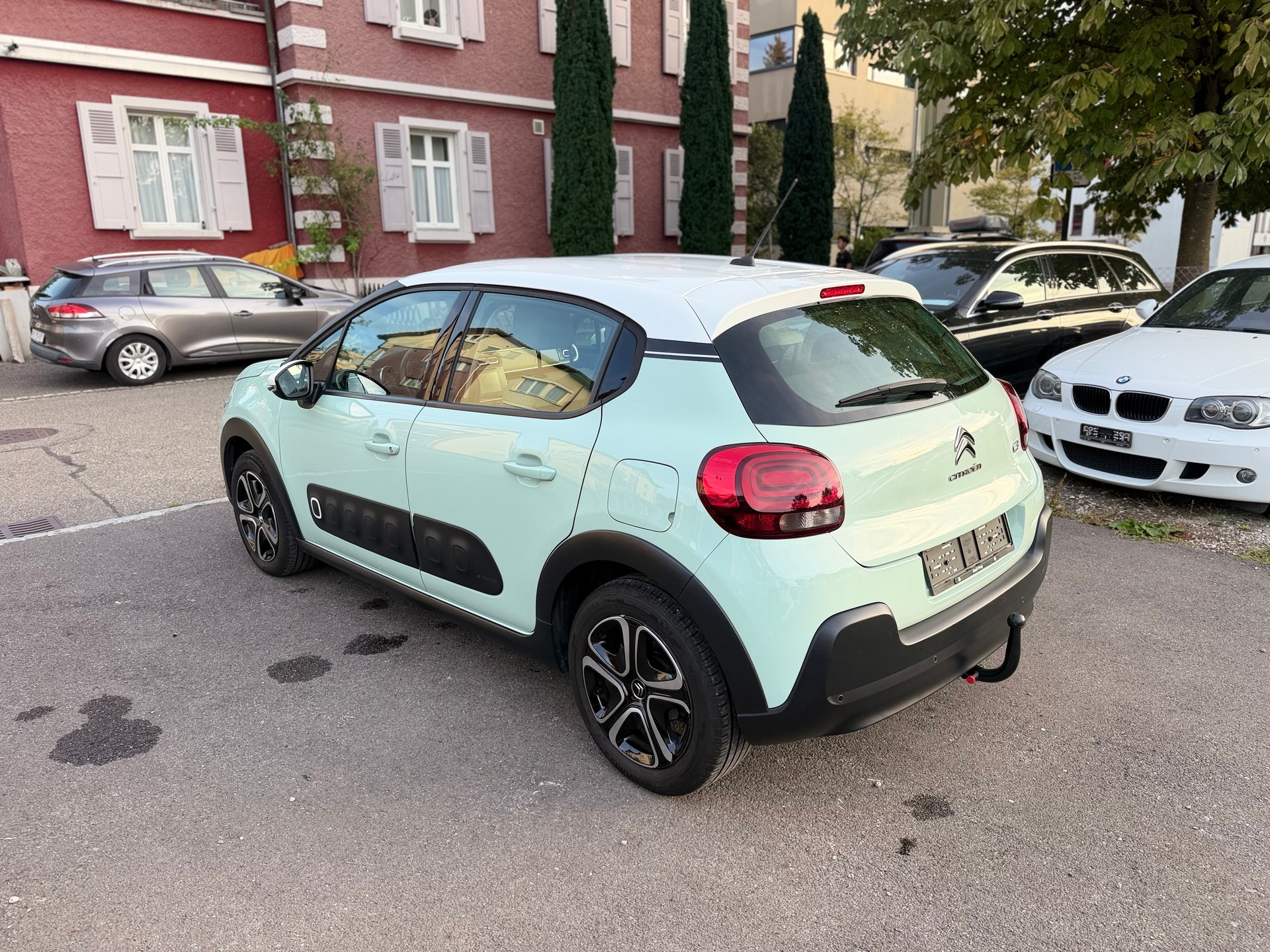 CITROEN C3 1.2i PureTech Shine-image-2
