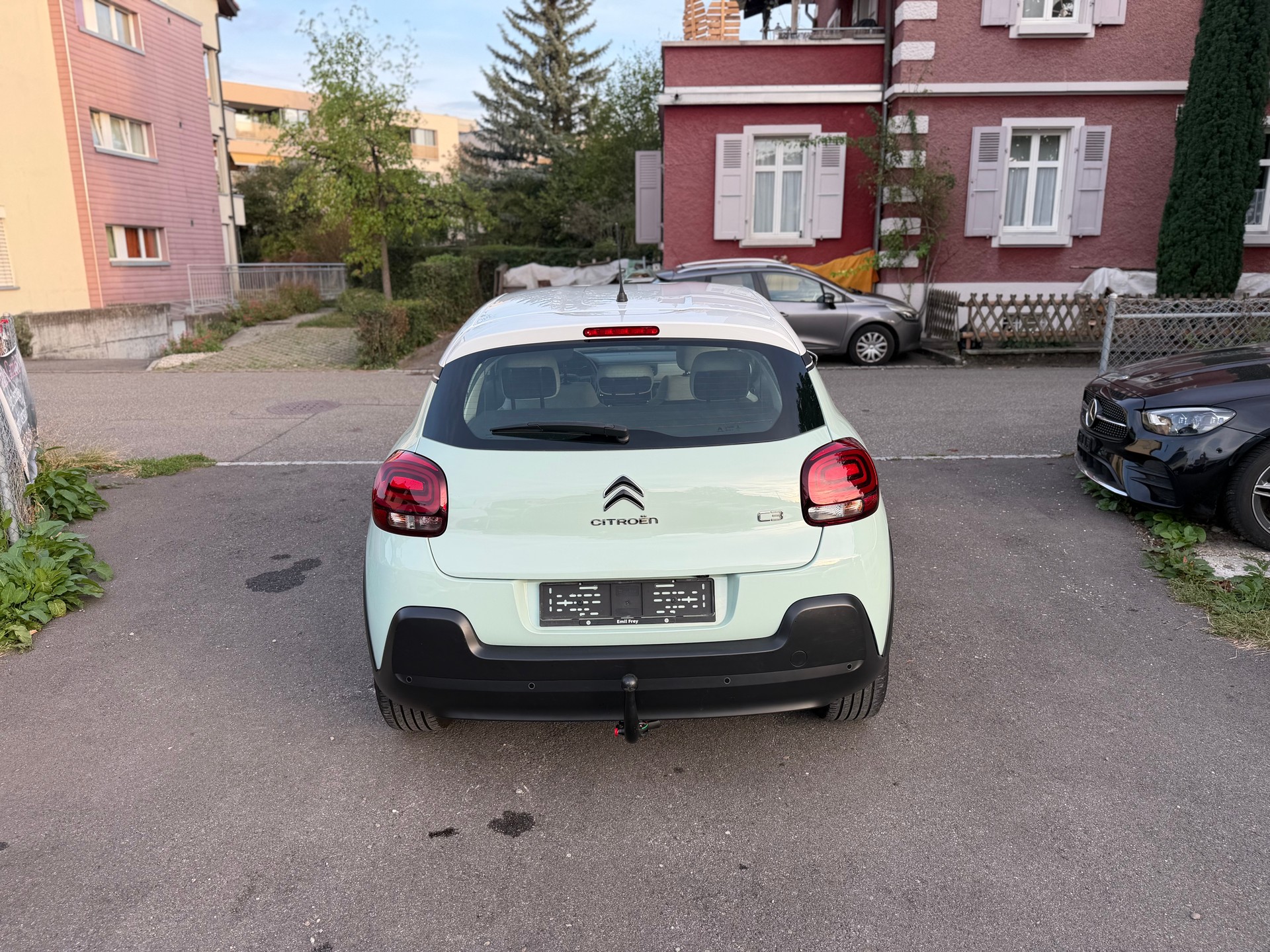 CITROEN C3 1.2i PureTech Shine-image-3