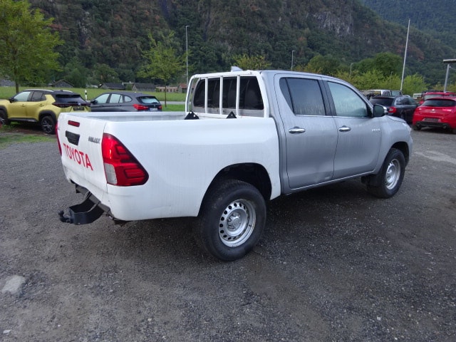 TOYOTA Hilux 2.4D-4D Comfort Double Cab 4x4 A-image-2
