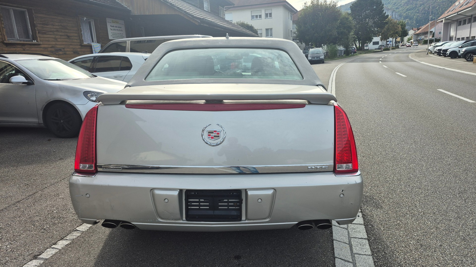 CADILLAC PLATINUM-image-5