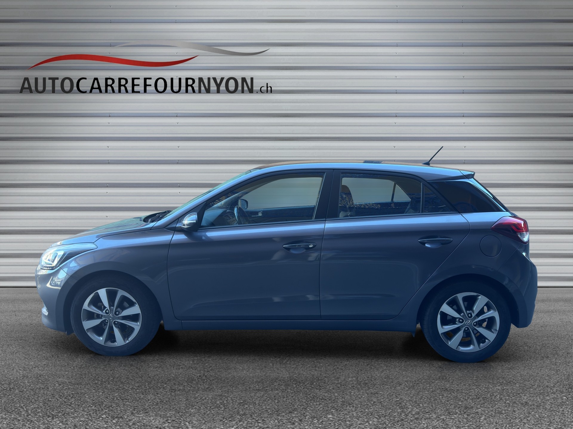 HYUNDAI i20 1.4 Amplia Automatic-image-1