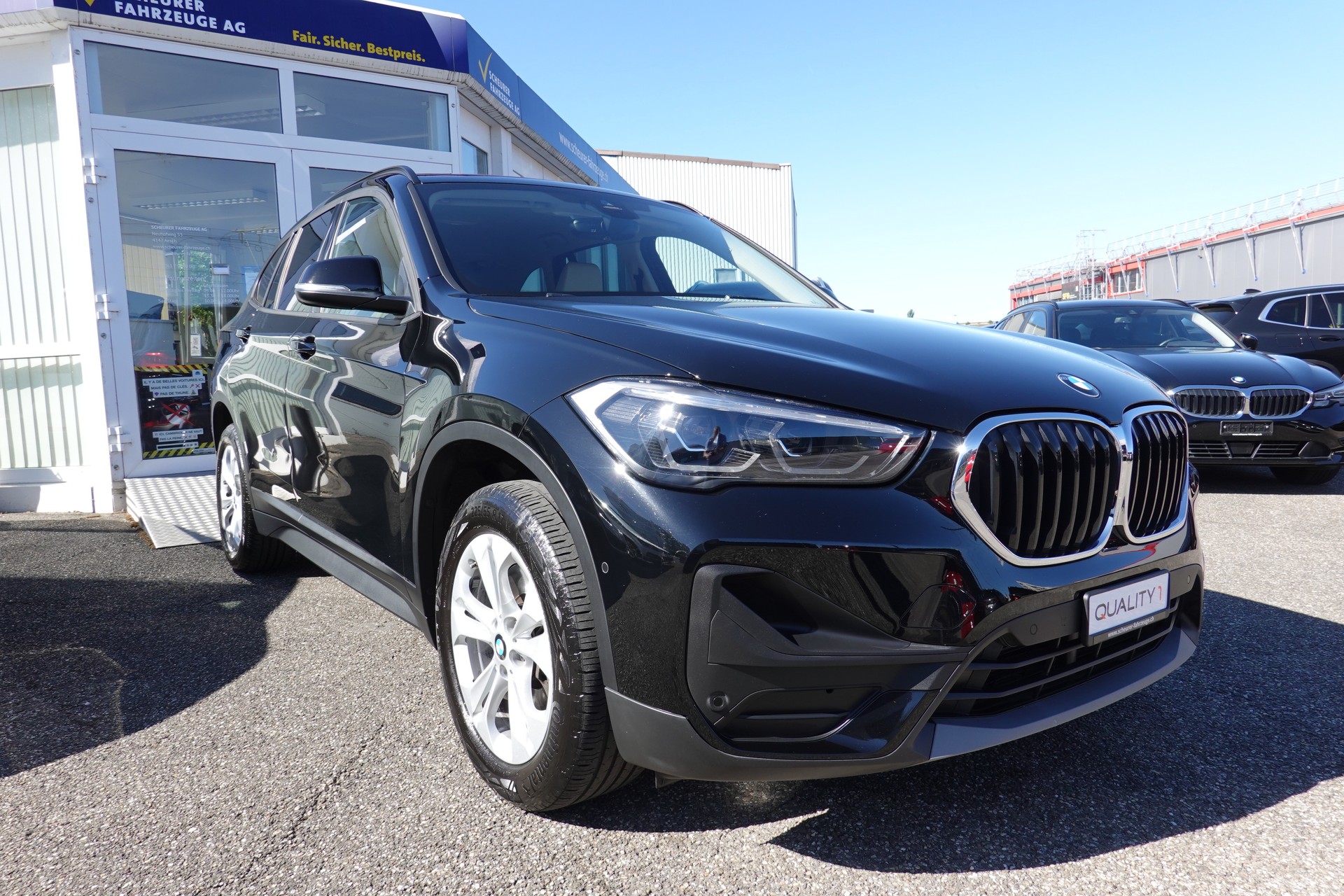 BMW X1 XDRIVE -20i - "ESSENTIAL EDITION" - STEPTRONIC - 178 PS-image-4