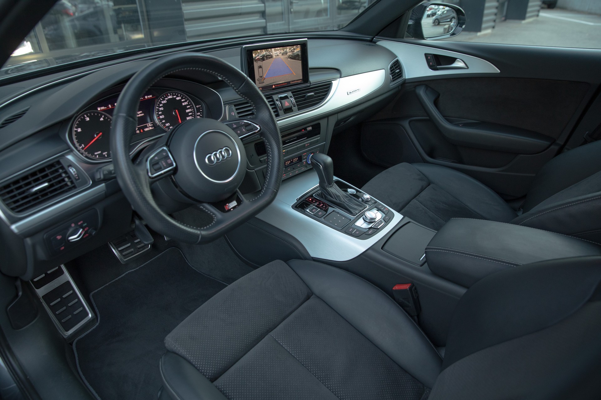 AUDI A6 Avant 2.0 TDI quattro S-tronic-image-7