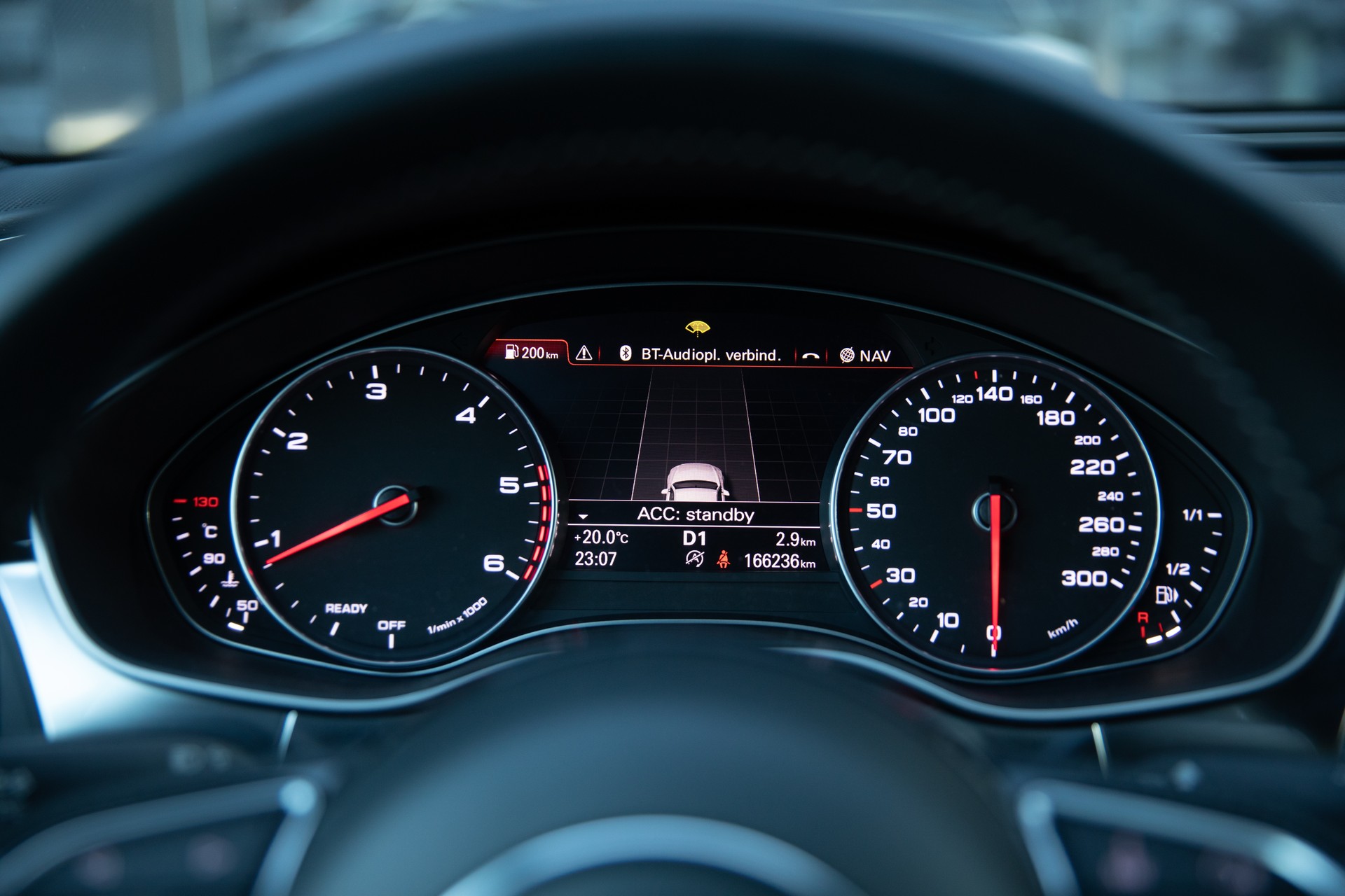 AUDI A6 Avant 2.0 TDI quattro S-tronic-image-11