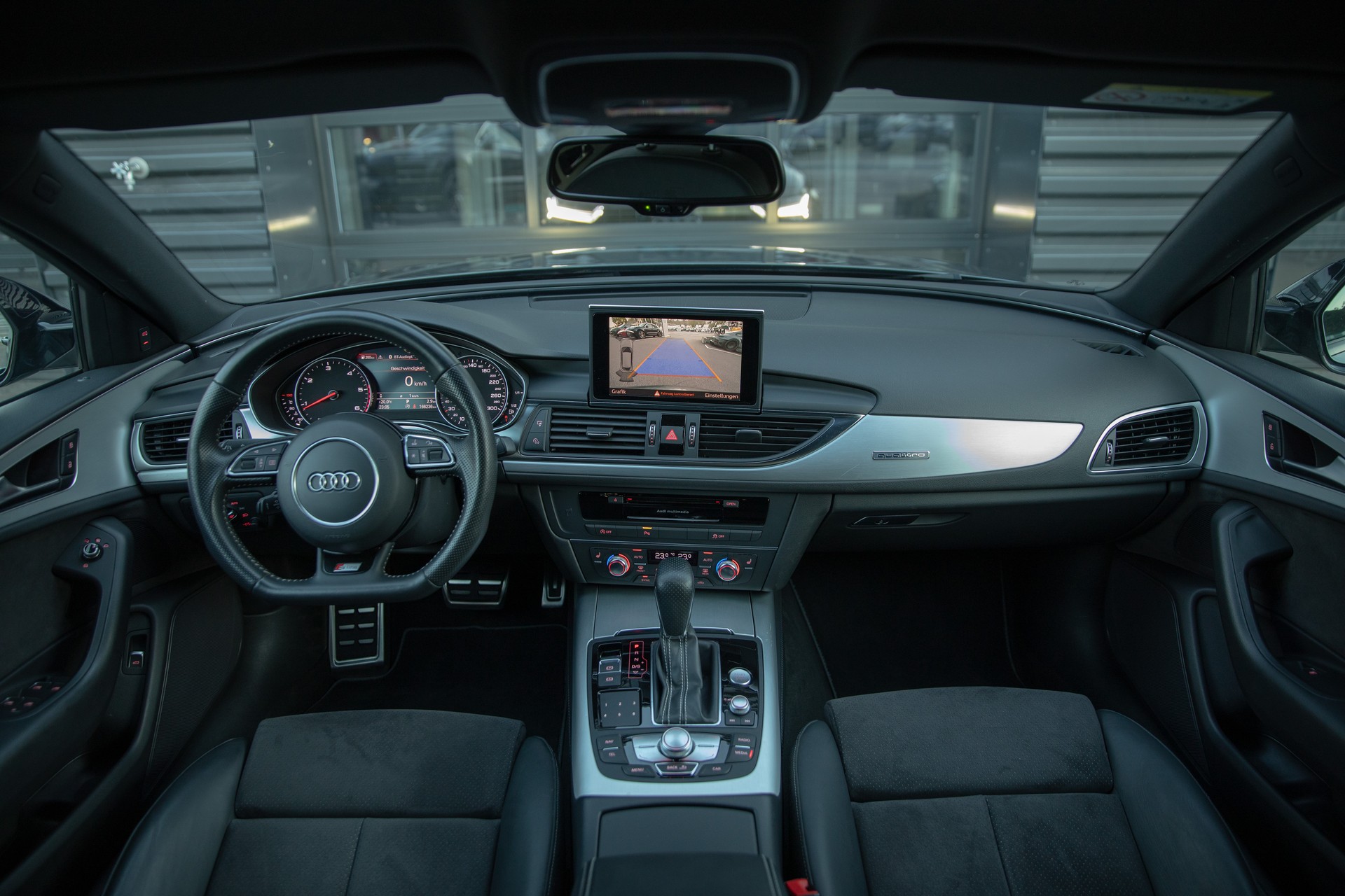 AUDI A6 Avant 2.0 TDI quattro S-tronic-image-9