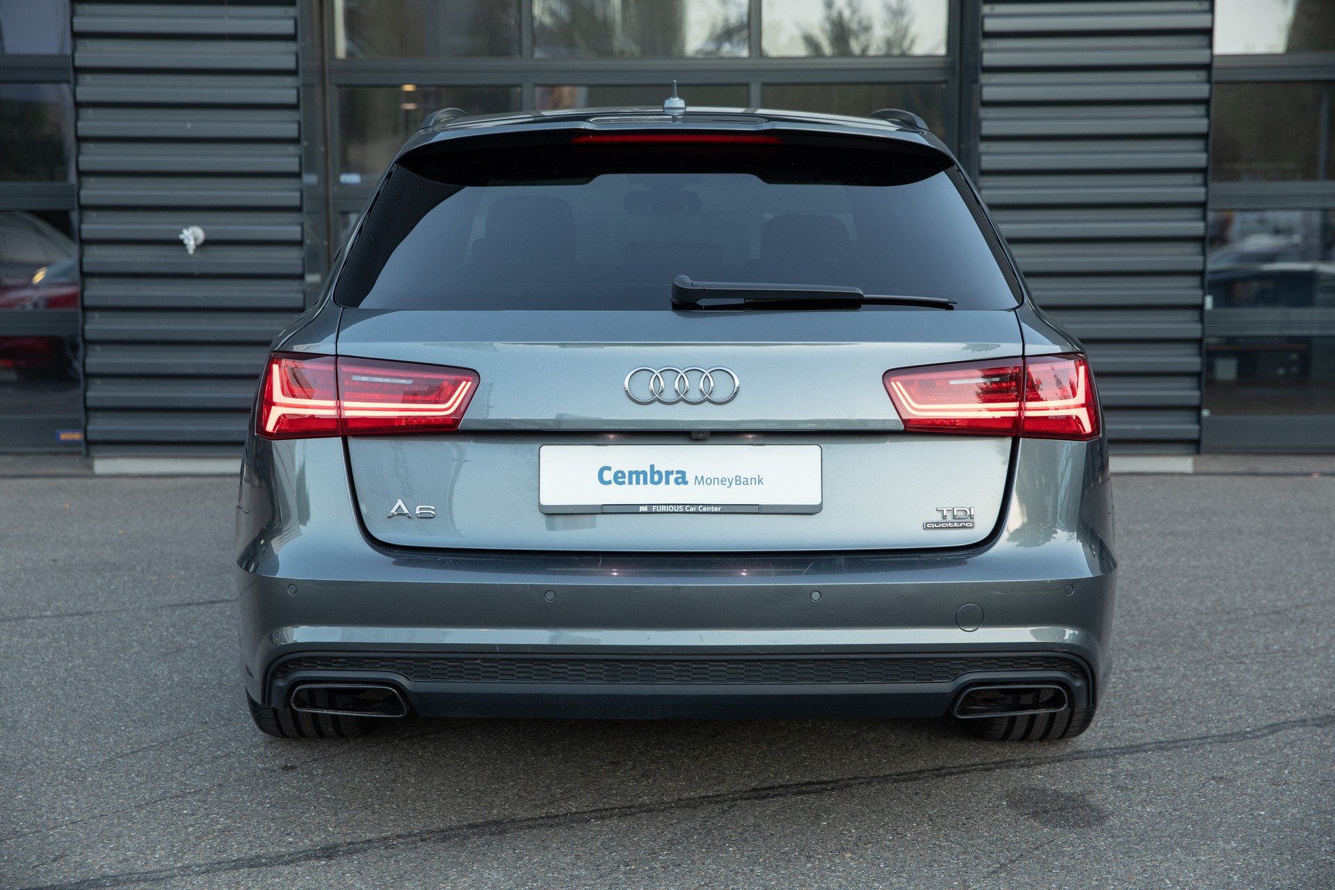 AUDI A6 Avant 2.0 TDI quattro S-tronic-image-5