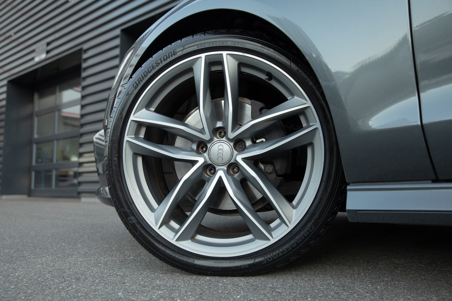 AUDI A6 Avant 2.0 TDI quattro S-tronic-image-1