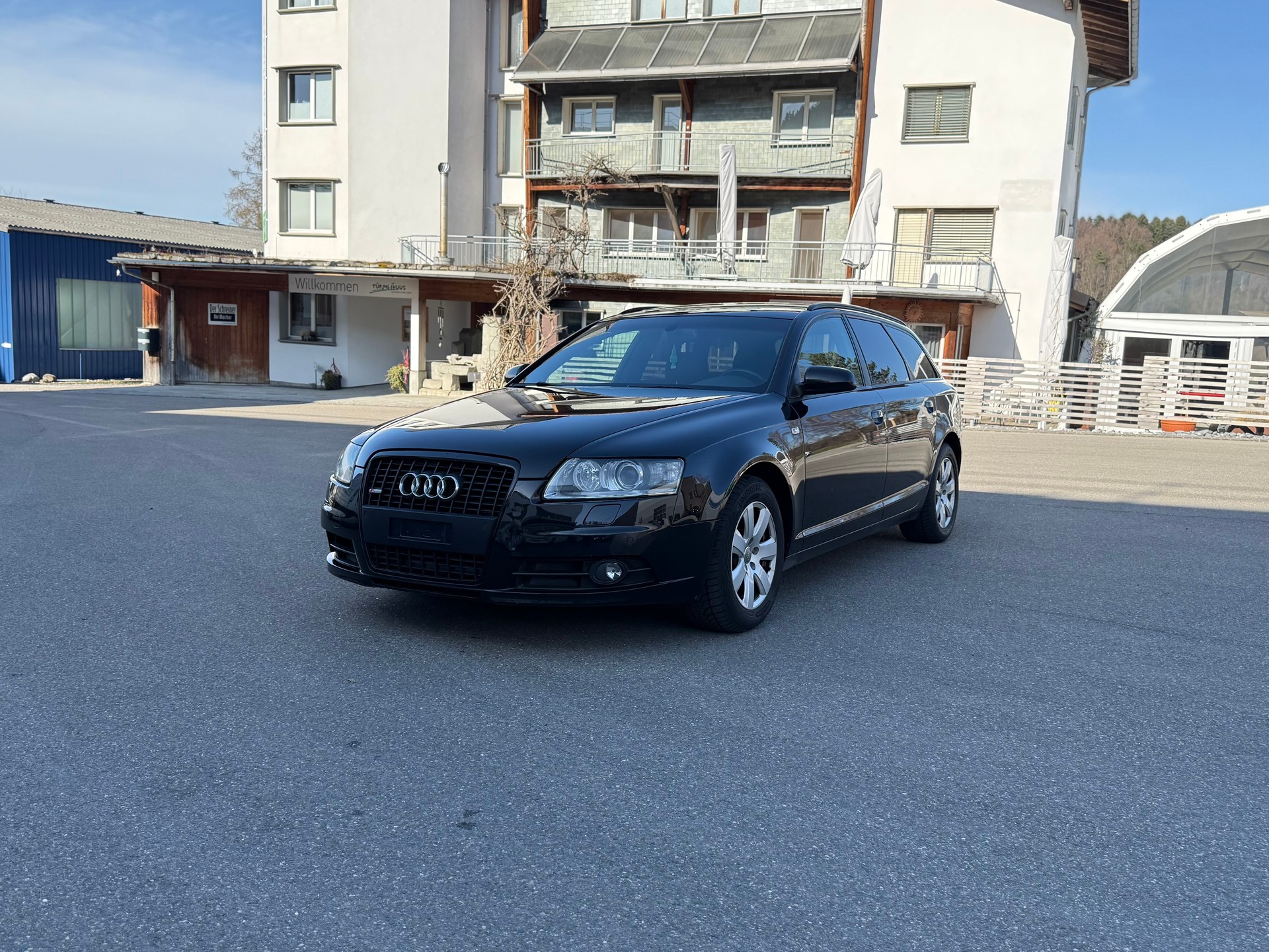 AUDI A6 Avant 3.0 V6 TDI quattro-image-0