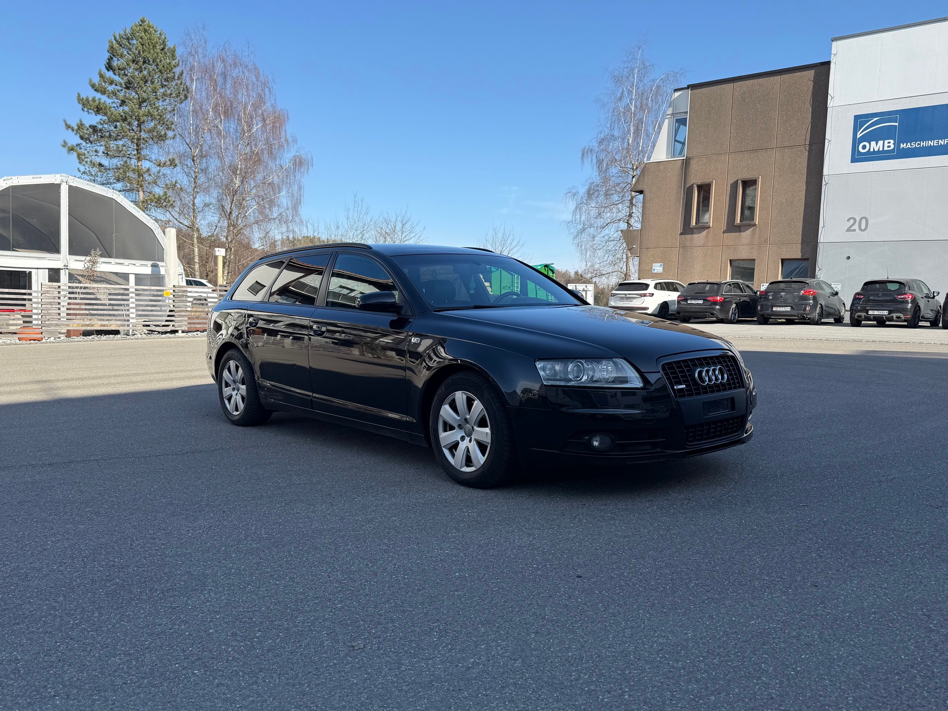AUDI A6 Avant 3.0 V6 TDI quattro-image-1