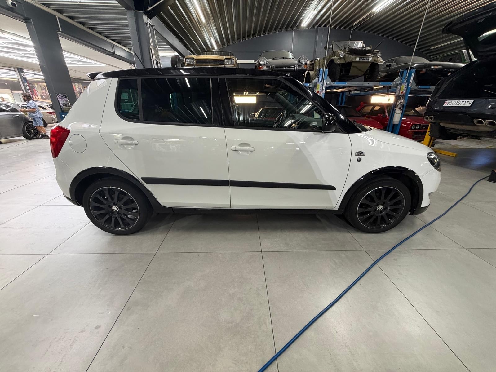 SKODA Fabia 1.2 TSI Monte Carlo-image-7