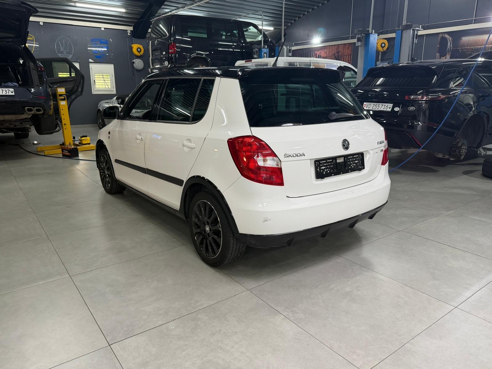 SKODA Fabia 1.2 TSI Monte Carlo-image-5