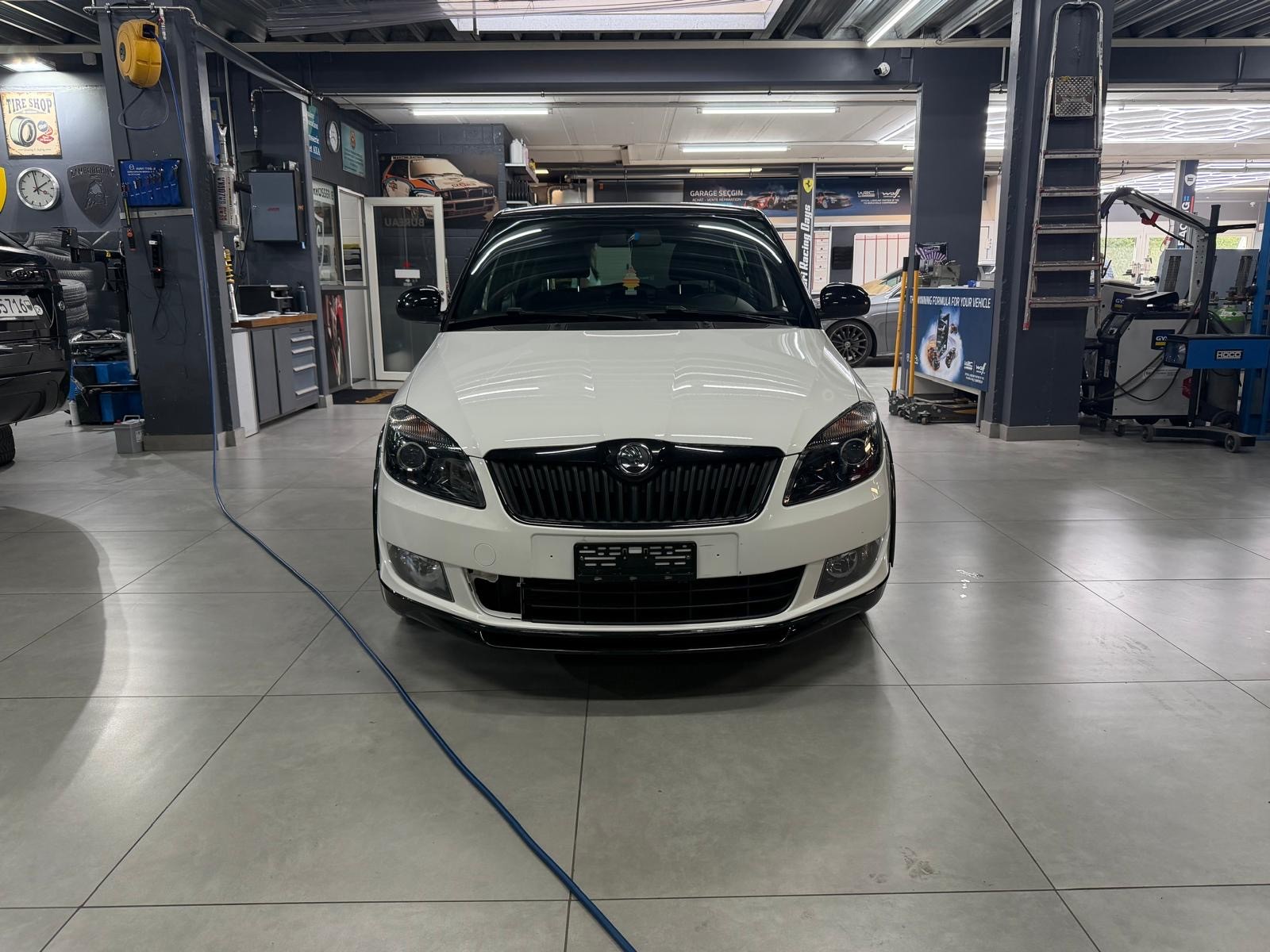 SKODA Fabia 1.2 TSI Monte Carlo-image-1