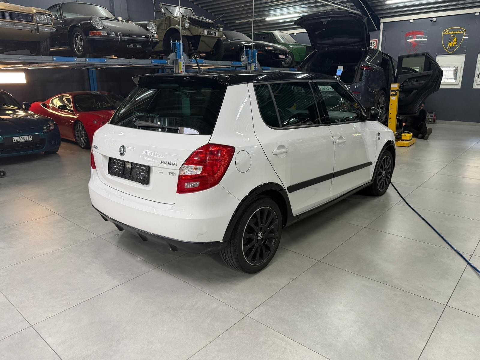 SKODA Fabia 1.2 TSI Monte Carlo-image-4