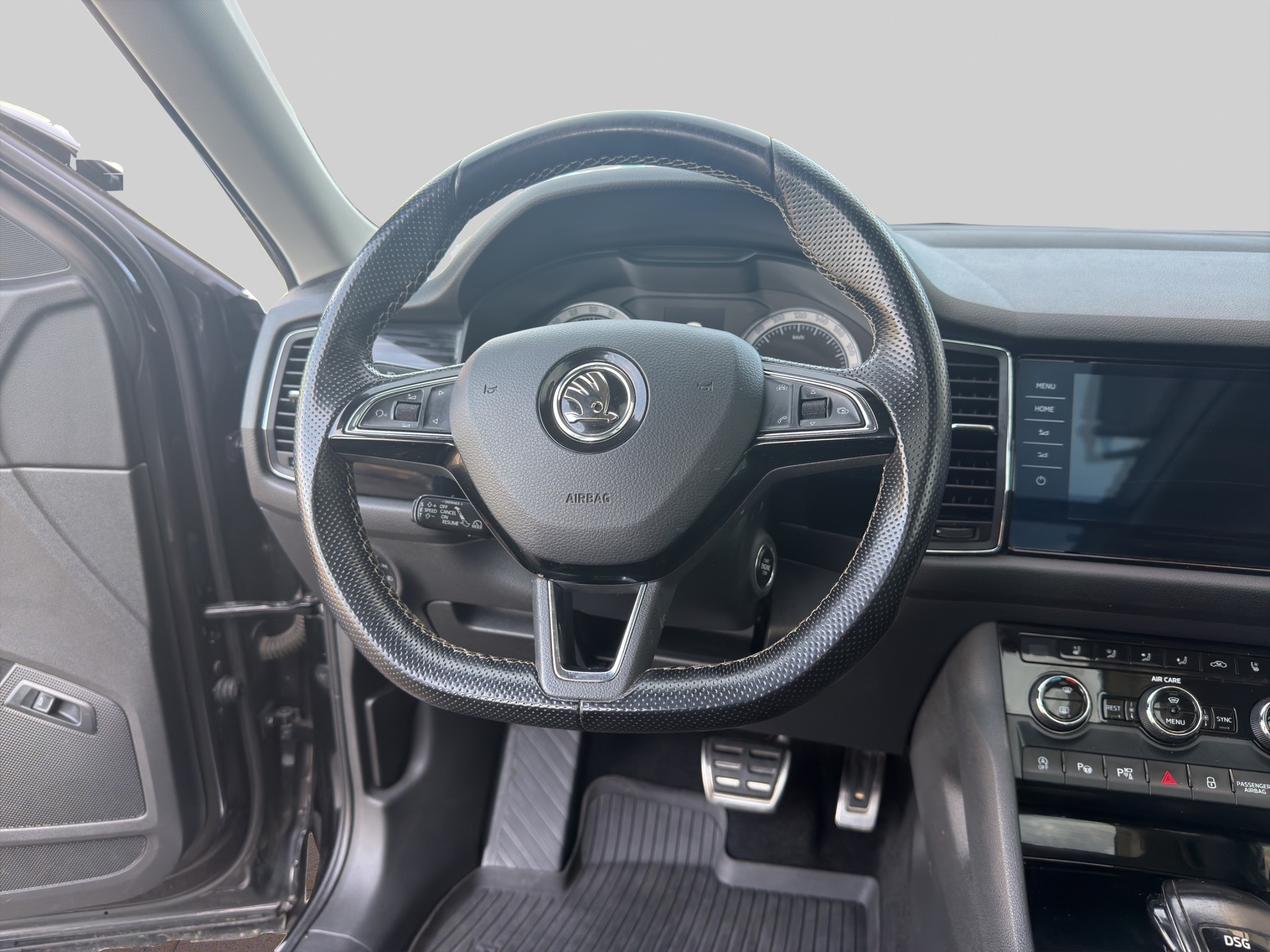 SKODA Kodiaq 2.0 TDI CR Style 4x4 DSG-image-8