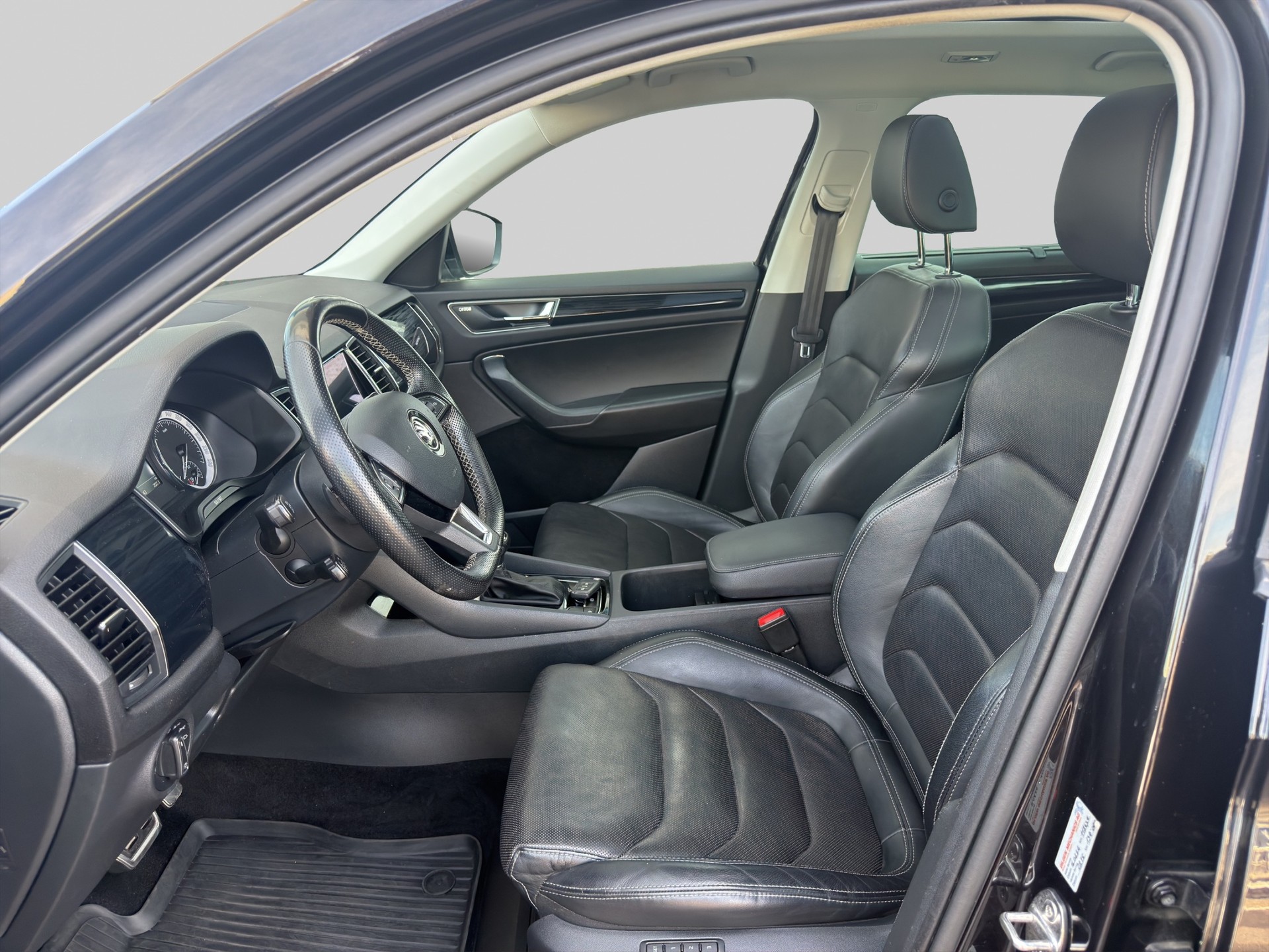 SKODA Kodiaq 2.0 TDI CR Style 4x4 DSG-image-9