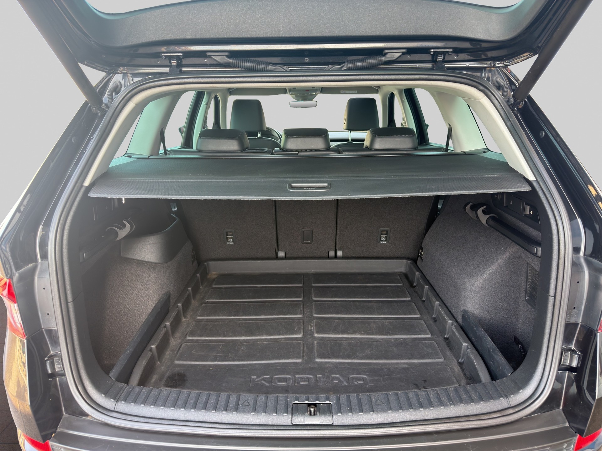 SKODA Kodiaq 2.0 TDI CR Style 4x4 DSG-image-14