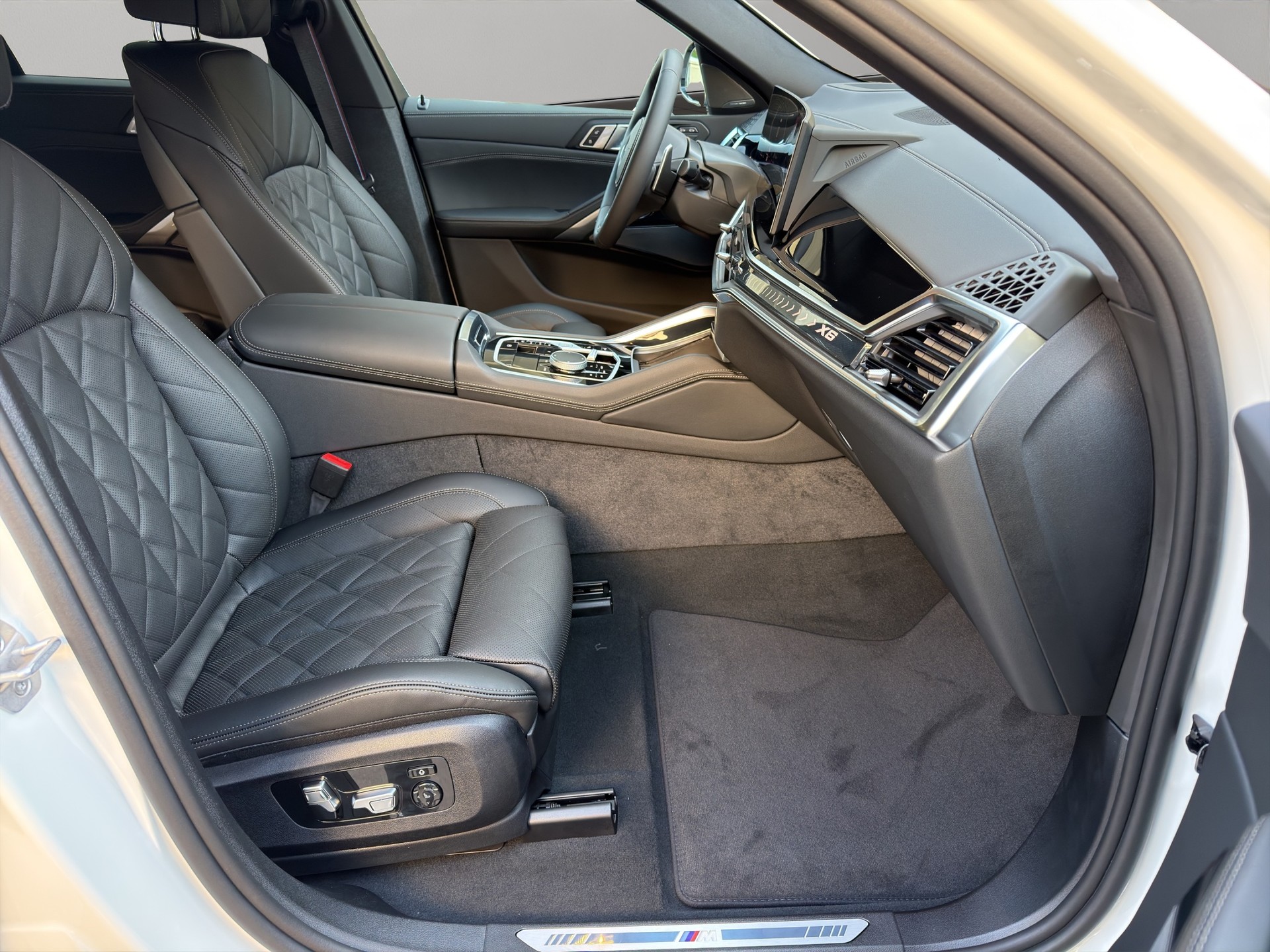 BMW X6 xDrive 48V 30d M Sport Pro Steptronic-image-18