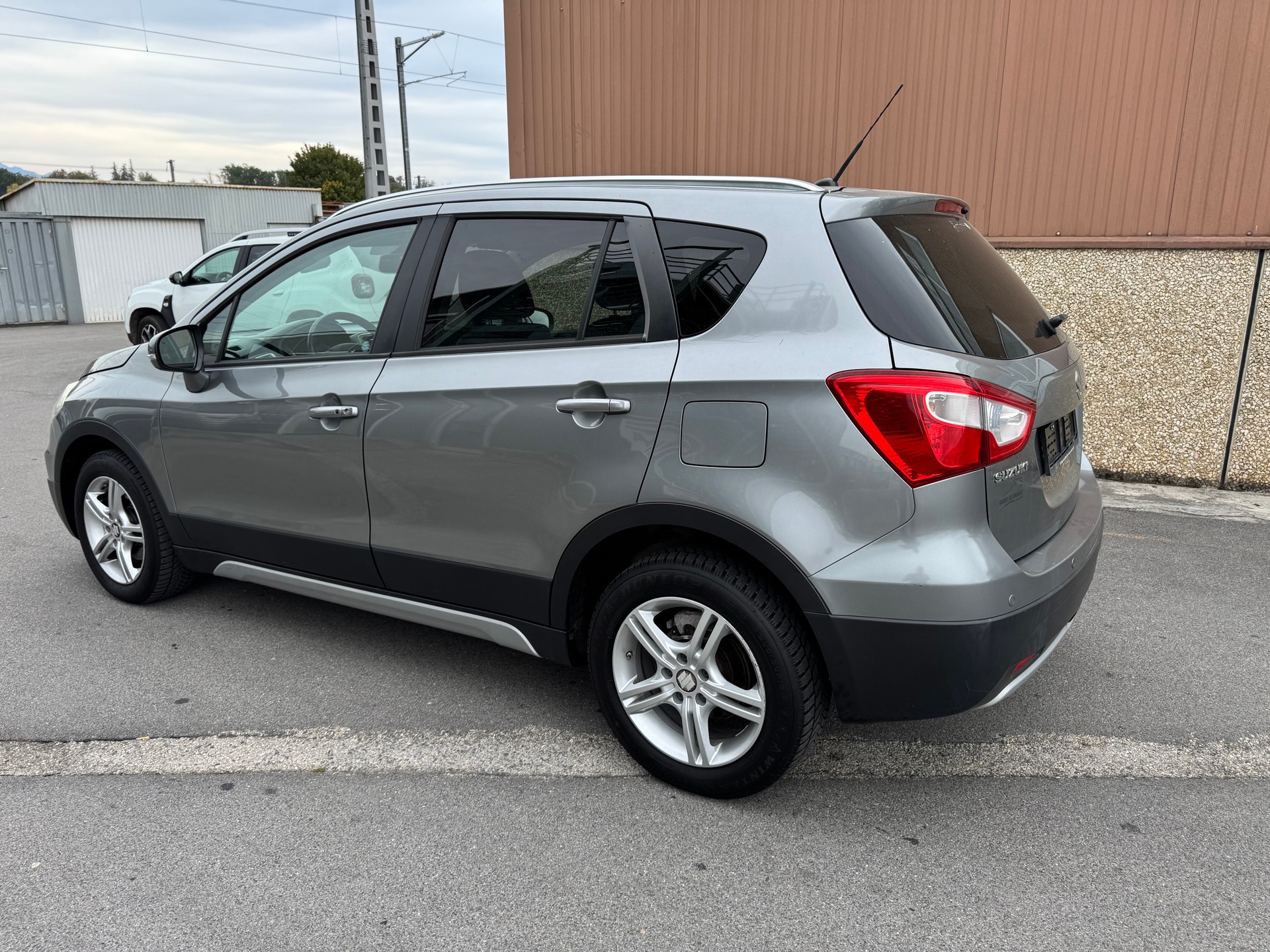 SUZUKI SX4 S-Cross 1.6 16V Sergio Cellano 4WD CVT7-image-3