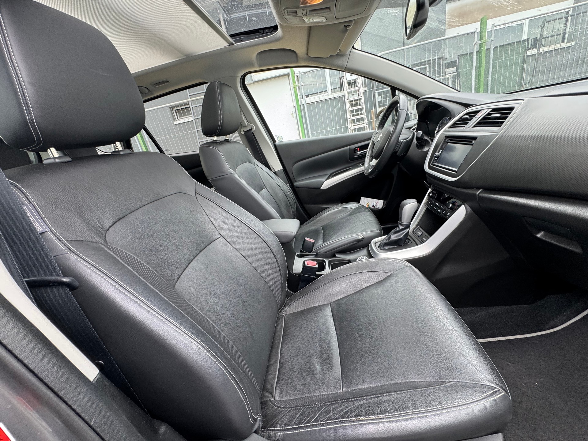 SUZUKI SX4 S-Cross 1.6 16V Sergio Cellano 4WD CVT7-image-7
