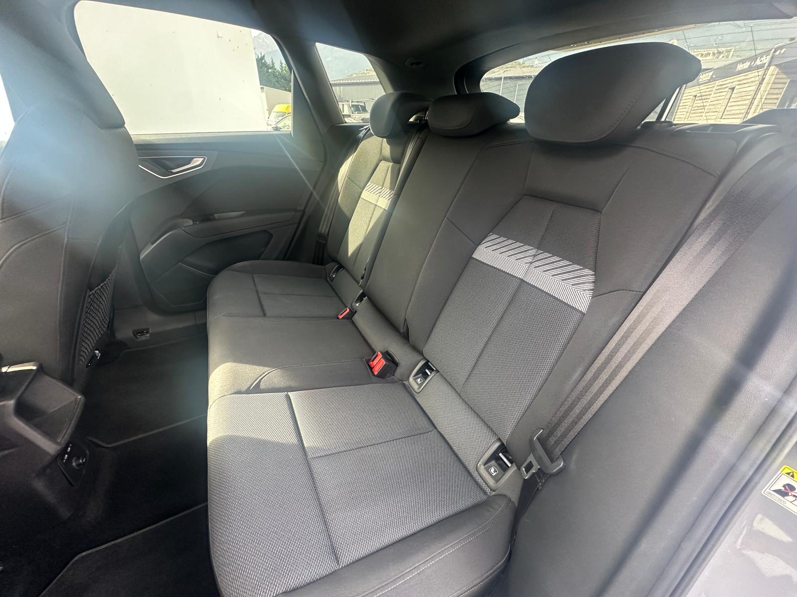 AUDI Q4 e-tron 50 quattro-image-5