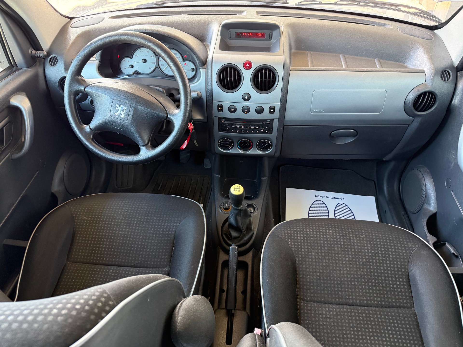 PEUGEOT Partner 1.6 XT Plus-image-5