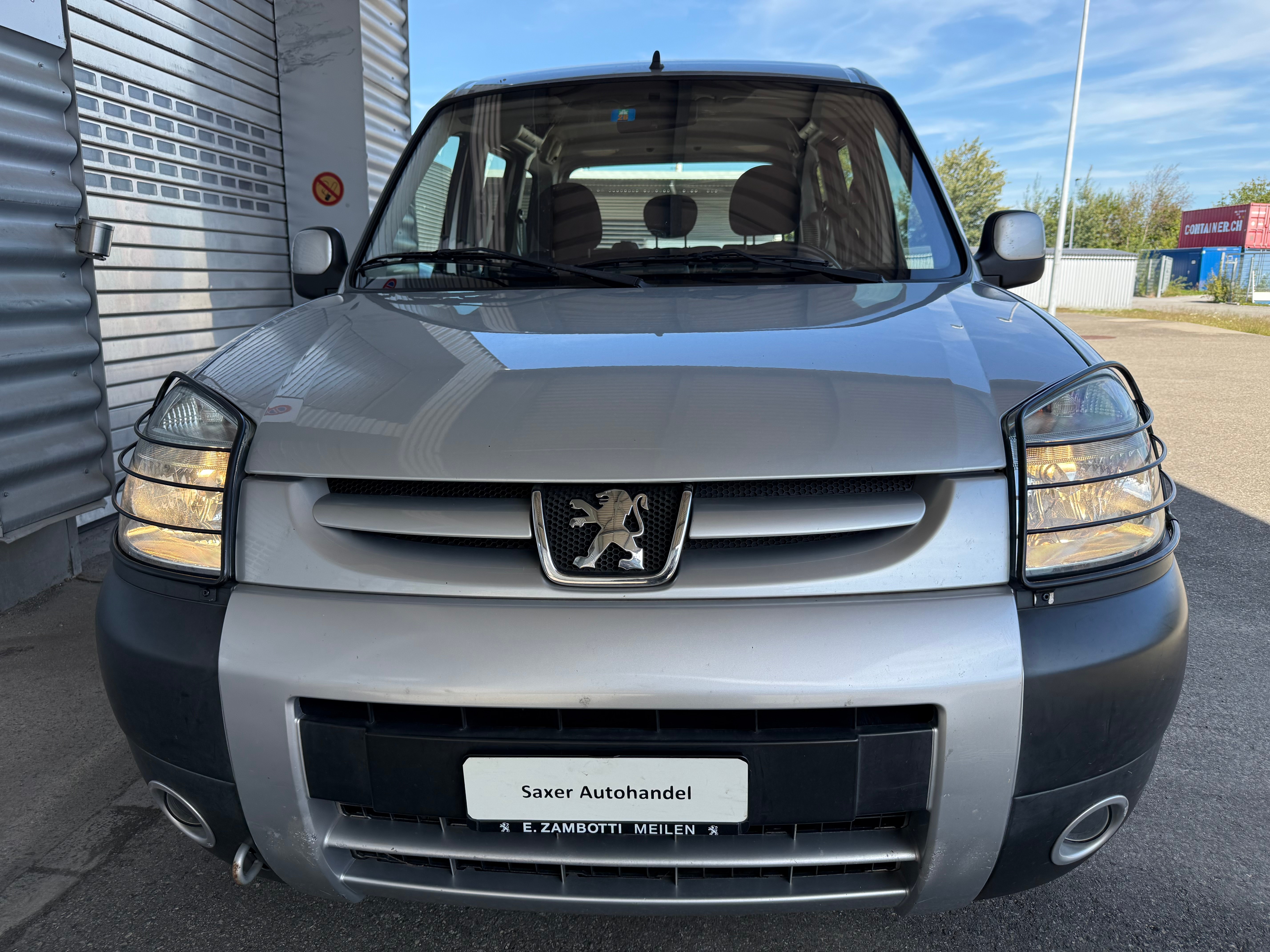 Car photo