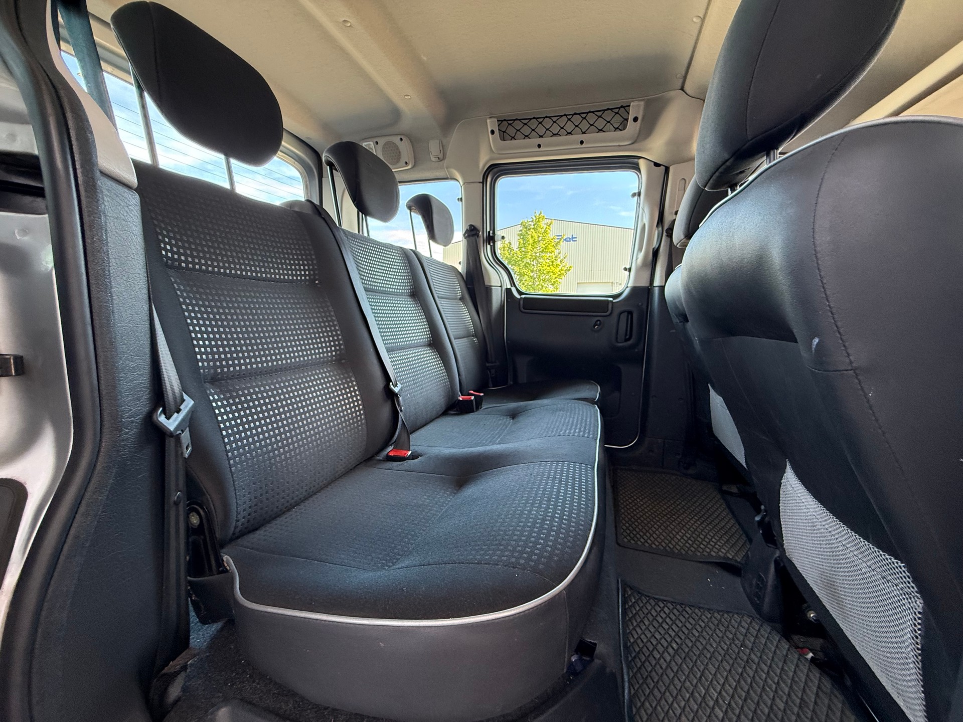 PEUGEOT Partner 1.6 XT Plus-image-9