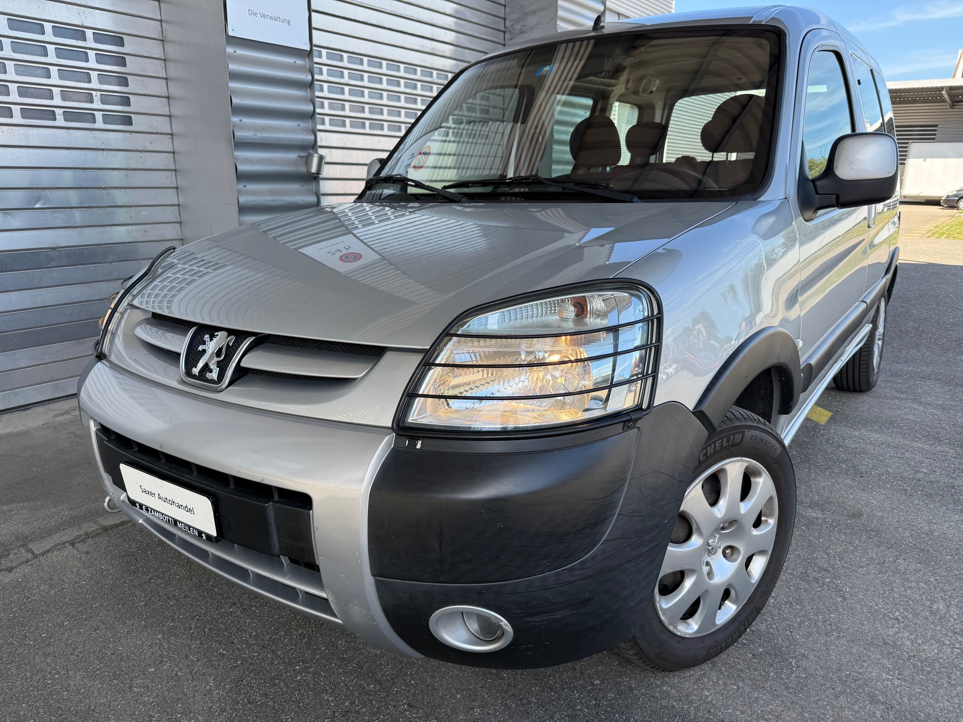 PEUGEOT Partner 1.6 XT Plus-image-1